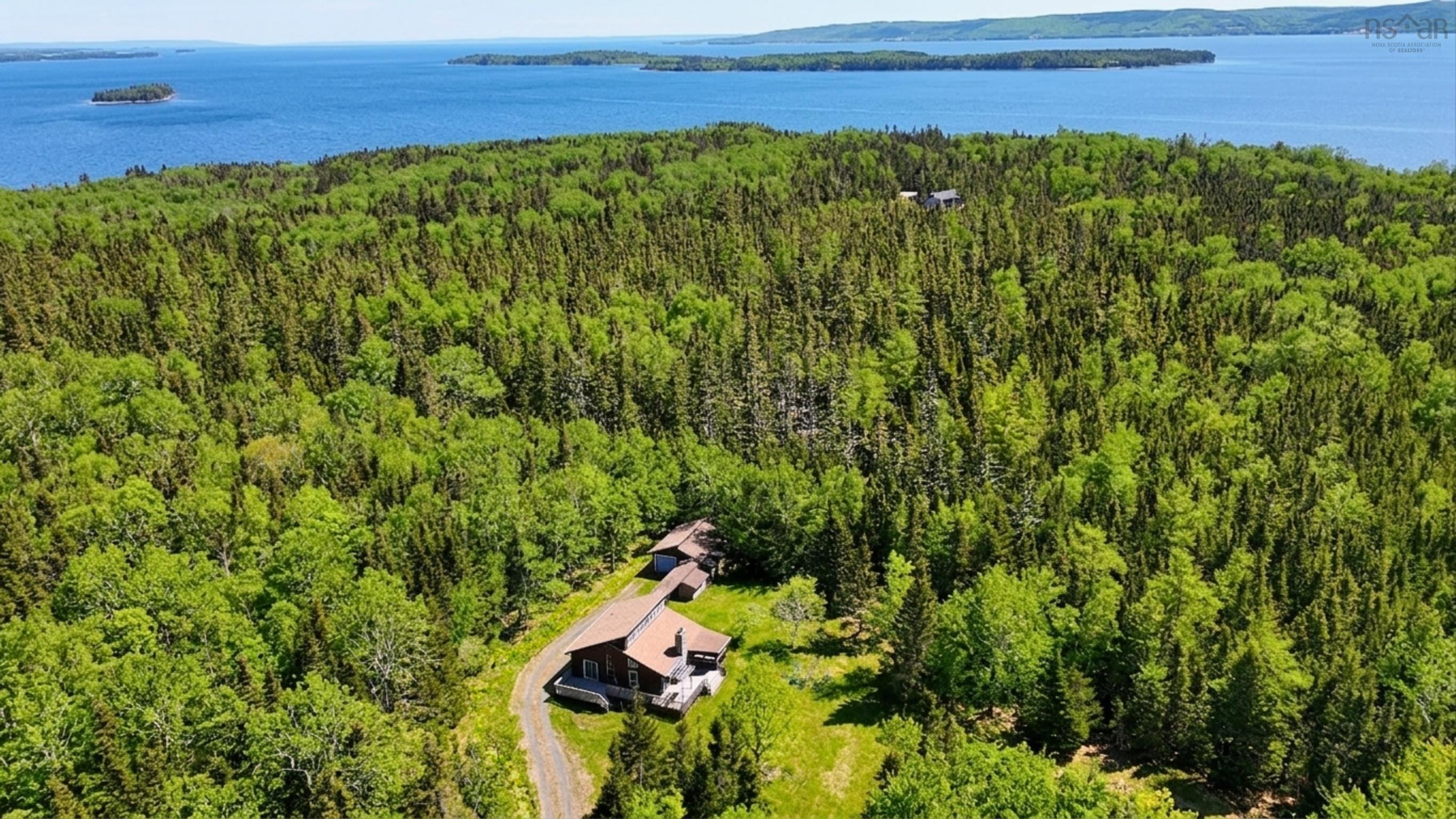 $389,000.00: 156 Widow Point Loop, West Bay Marshes