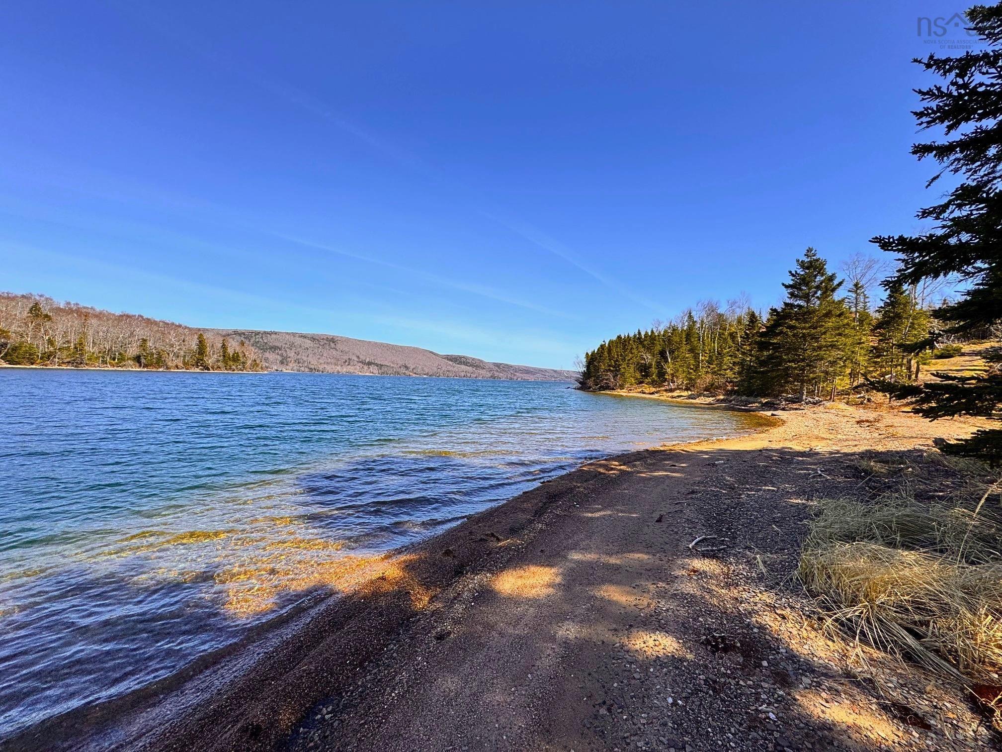$389,000.00: 156 Widow Point Loop, West Bay Marshes