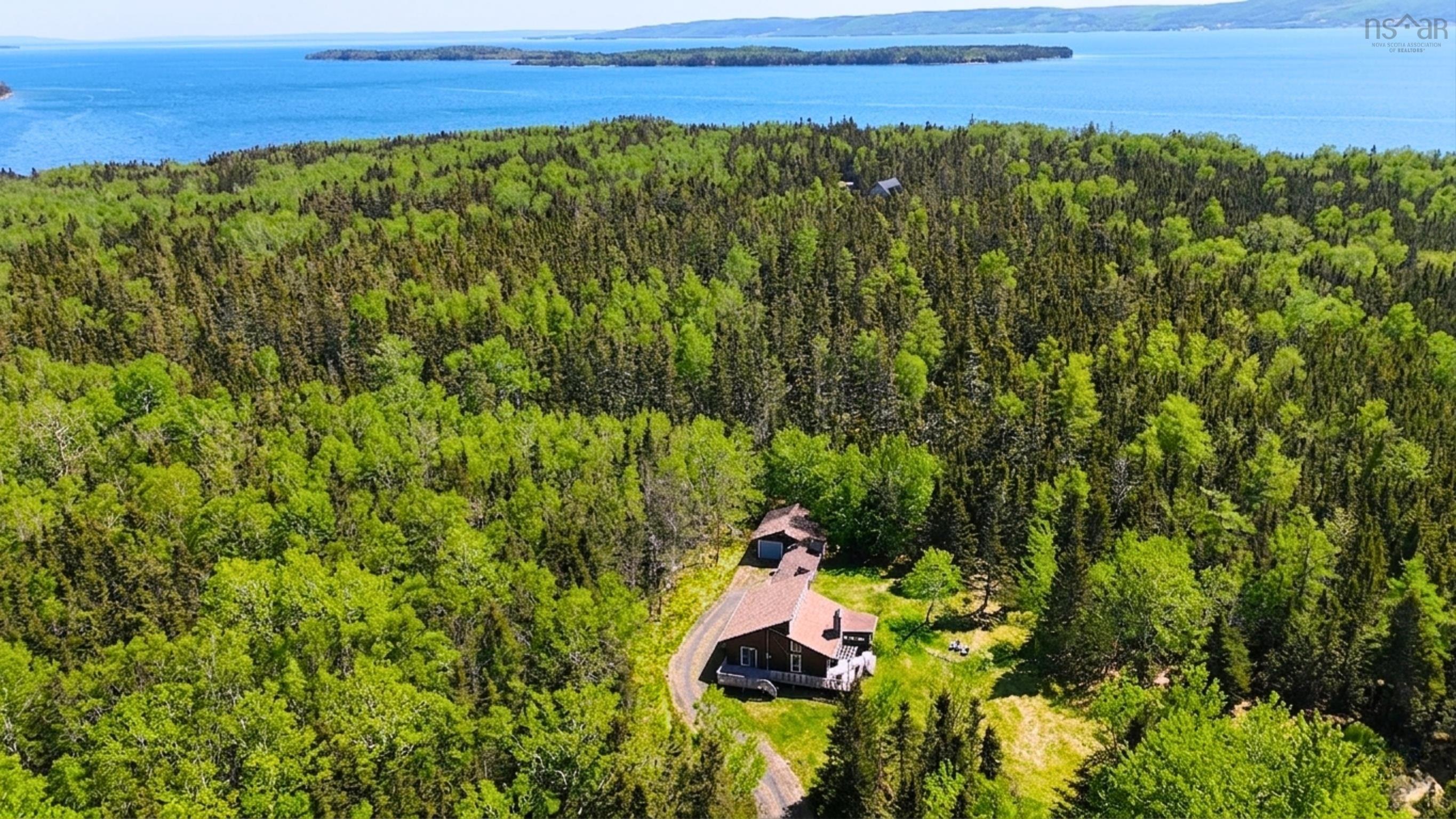 $389,000.00: 156 Widow Point Loop, West Bay Marshes