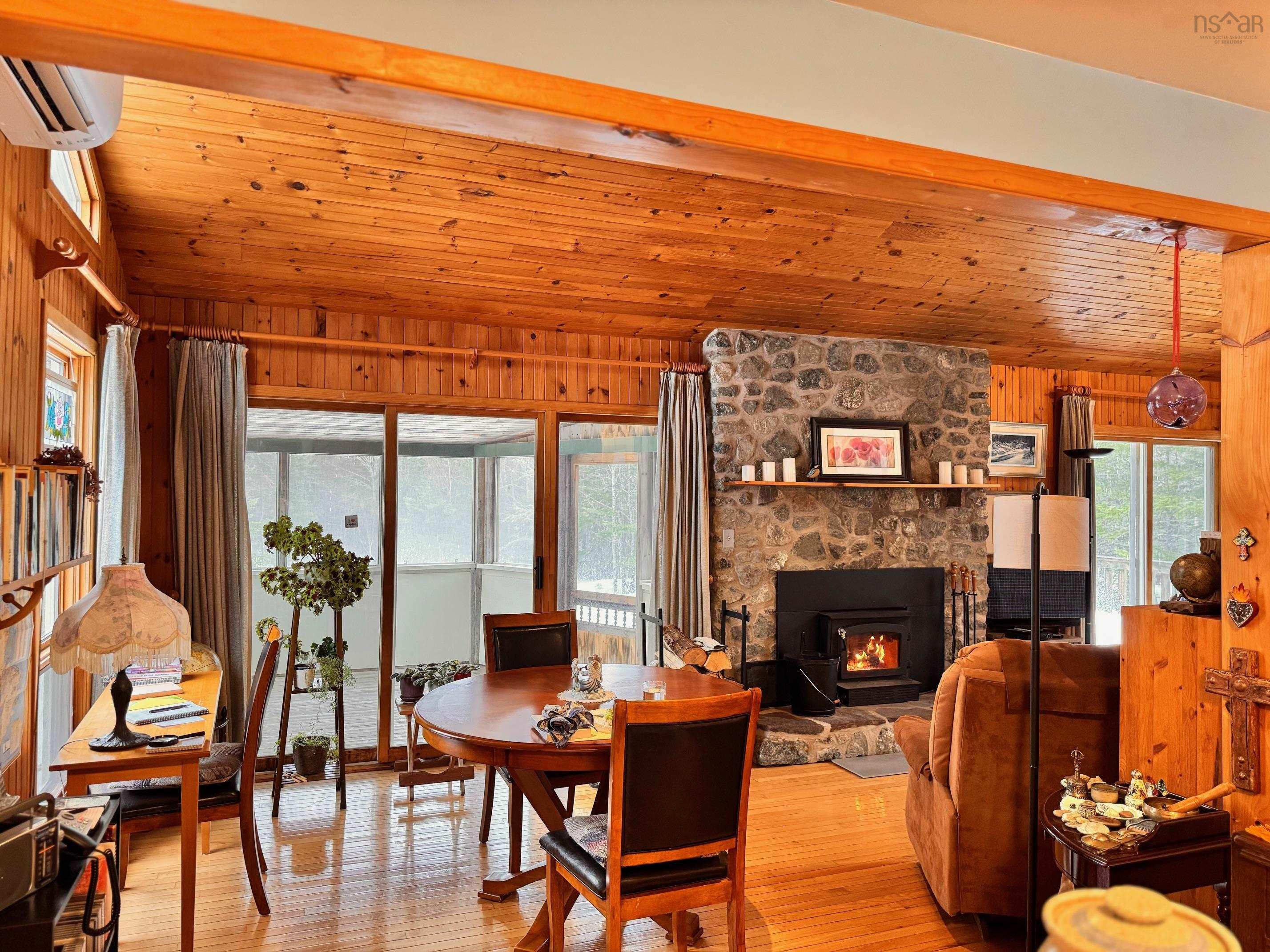 $389,000.00: 156 Widow Point Loop, West Bay Marshes