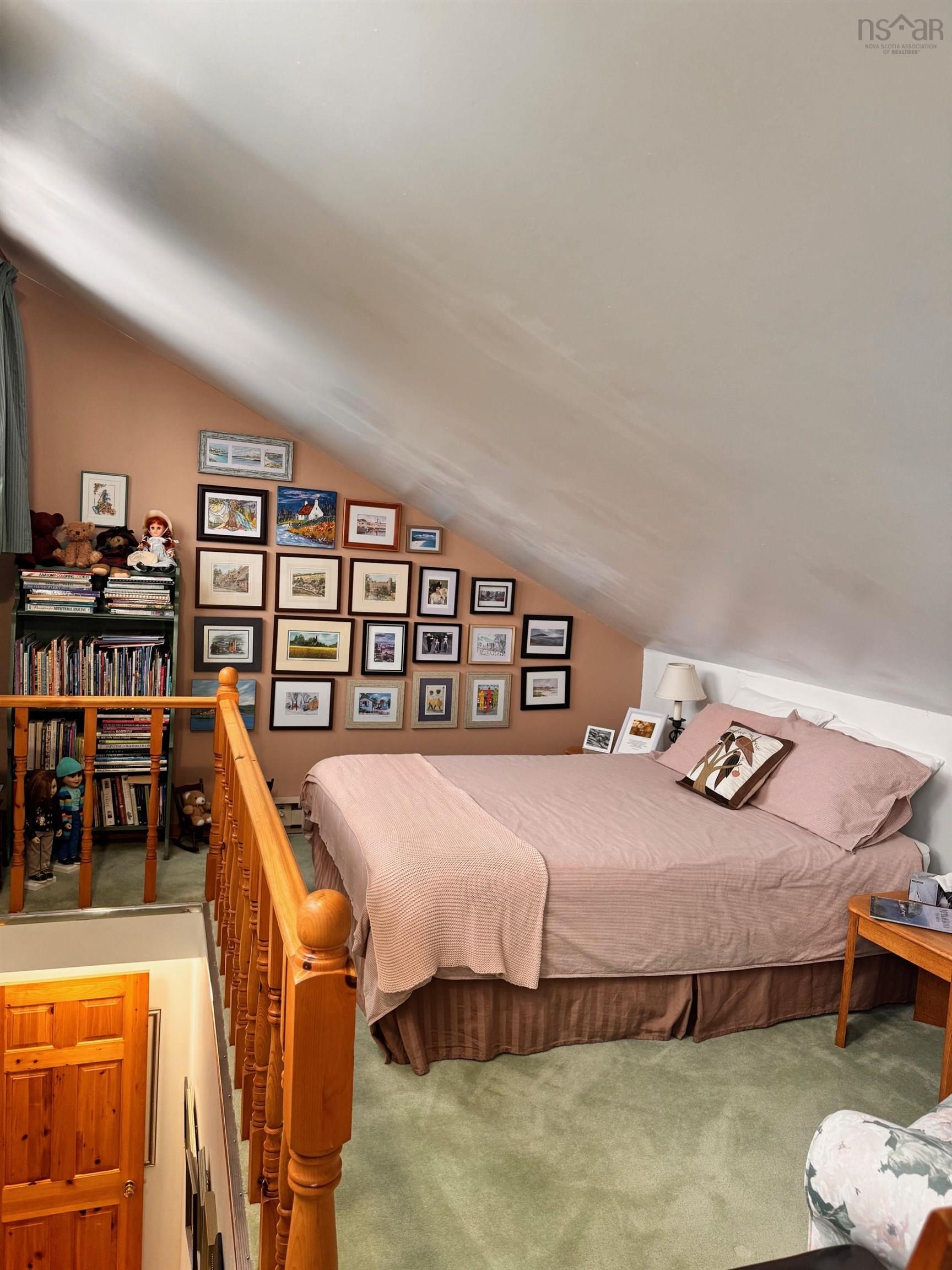 $389,000.00: 156 Widow Point Loop, West Bay Marshes