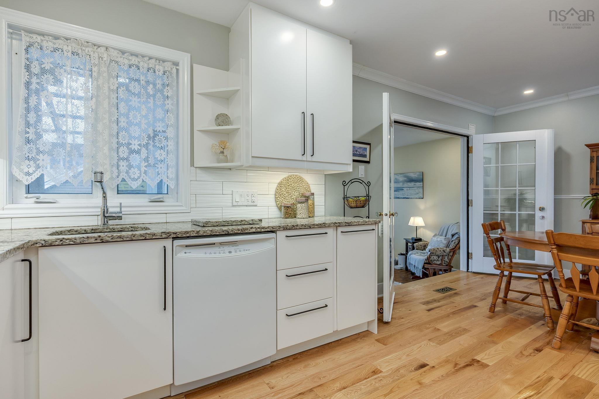 21 Lawnsdale Drive, Dartmouth, NS (MLS 202607729)