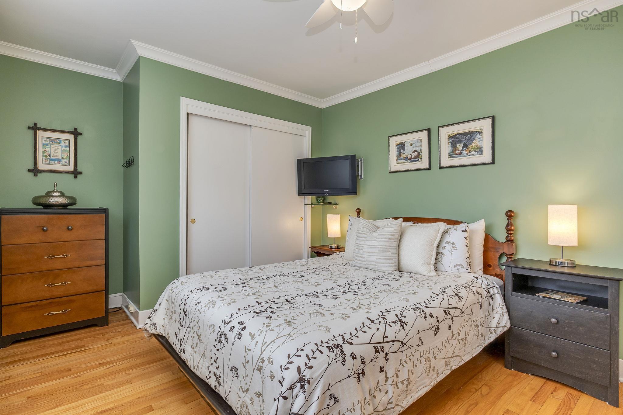 21 Lawnsdale Drive, Dartmouth, NS (MLS 202607729)