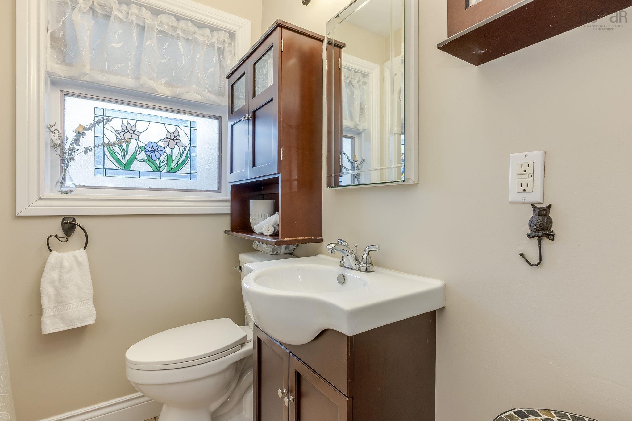 21 Lawnsdale Drive, Dartmouth, NS (MLS 202607729)