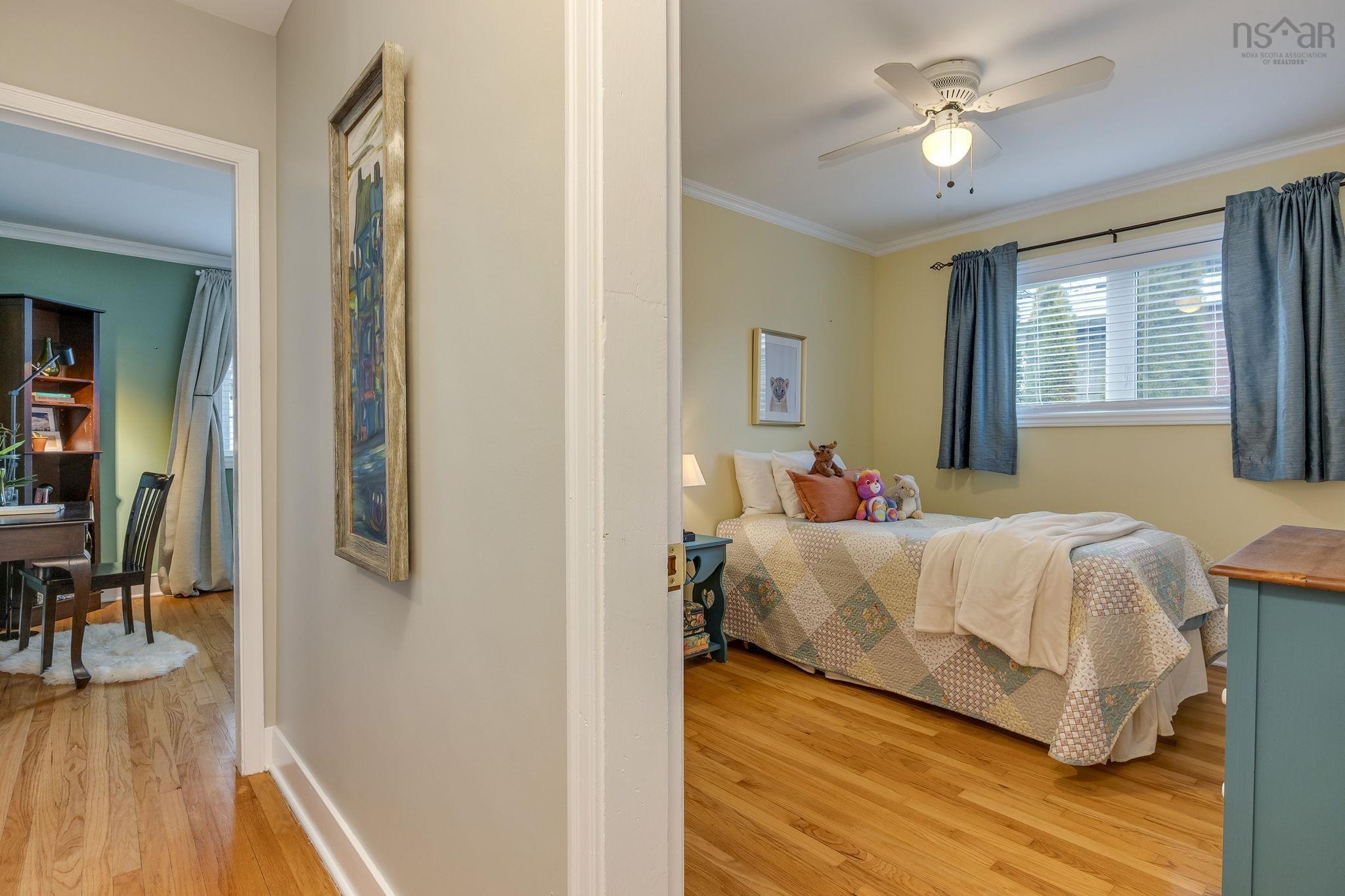 21 Lawnsdale Drive, Dartmouth, NS (MLS 202607729)