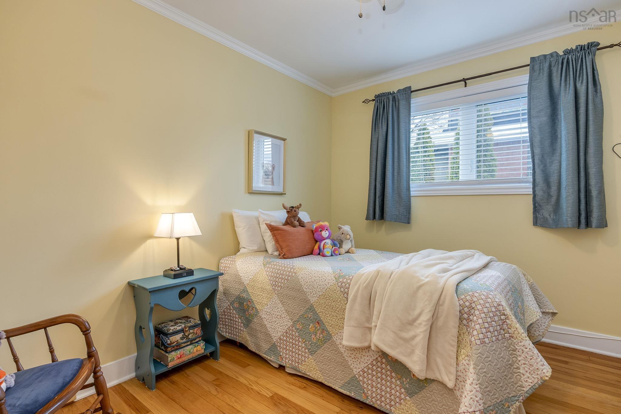 21 Lawnsdale Drive, Dartmouth, NS (MLS 202607729)