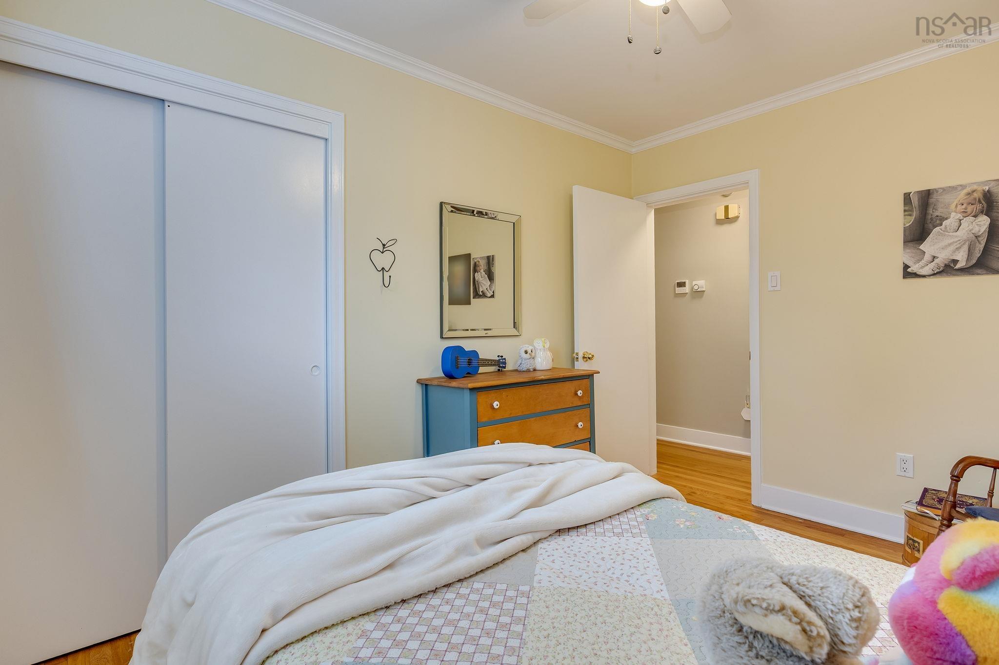 21 Lawnsdale Drive, Dartmouth, NS (MLS 202607729)