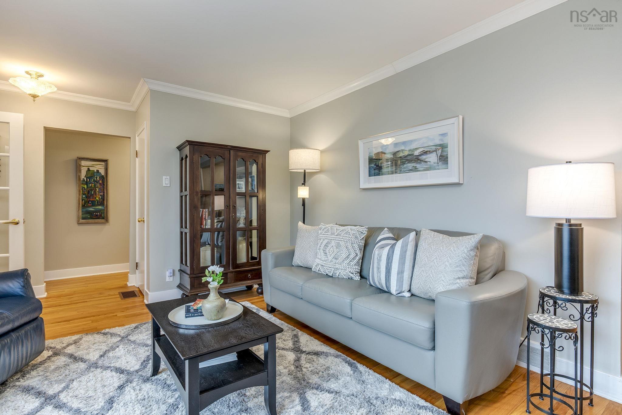 21 Lawnsdale Drive, Dartmouth, NS (MLS 202607729)