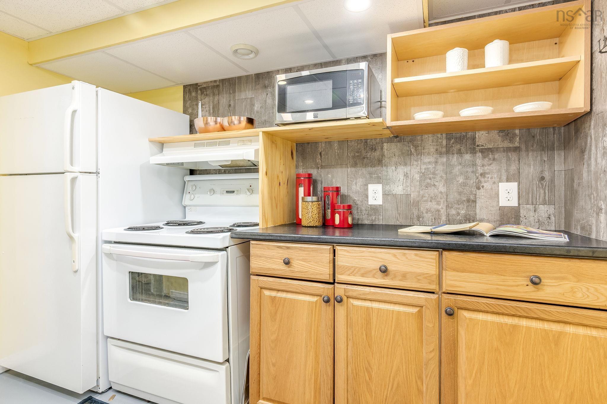 21 Lawnsdale Drive, Dartmouth, NS (MLS 202607729)