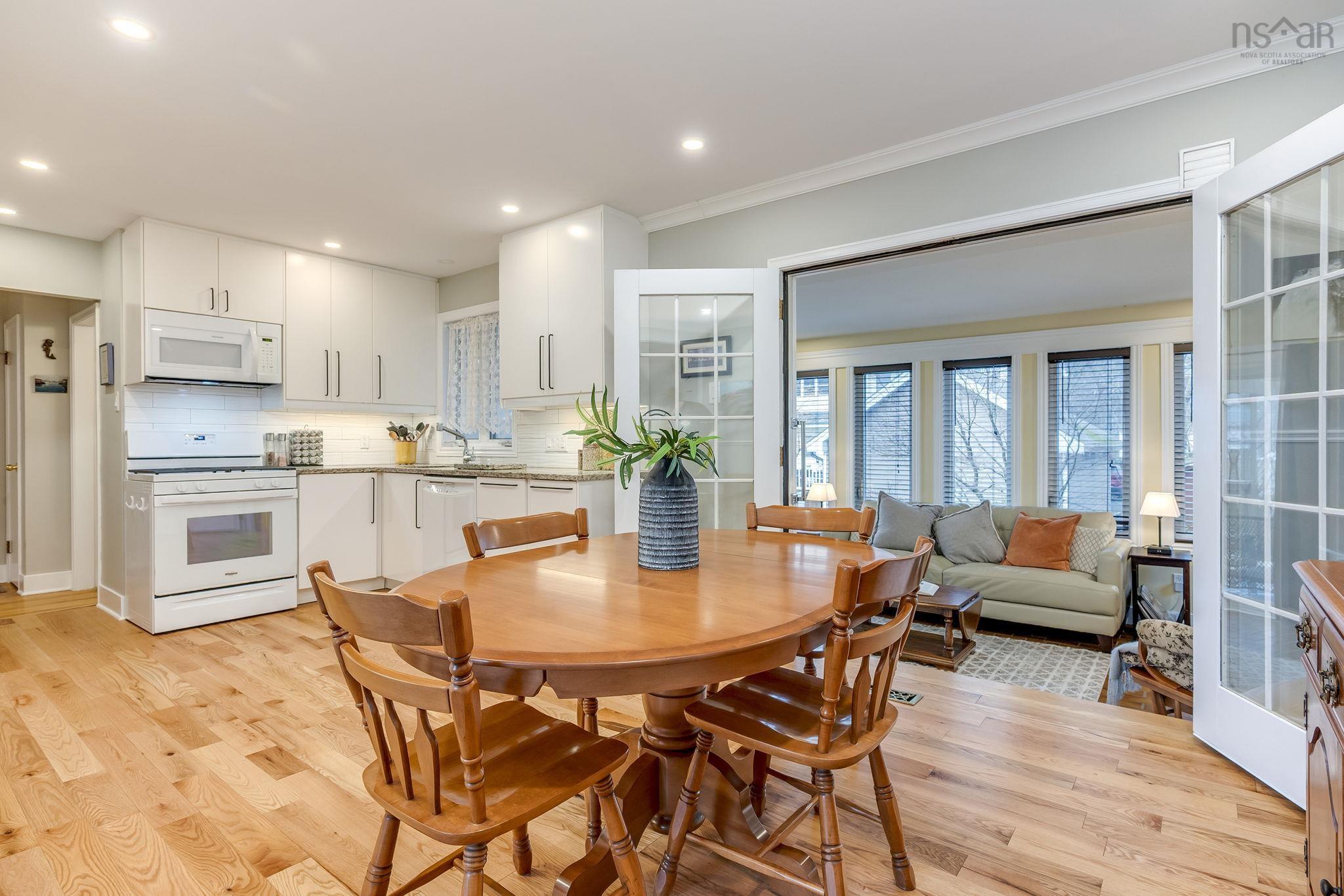 21 Lawnsdale Drive, Dartmouth, NS (MLS 202607729)