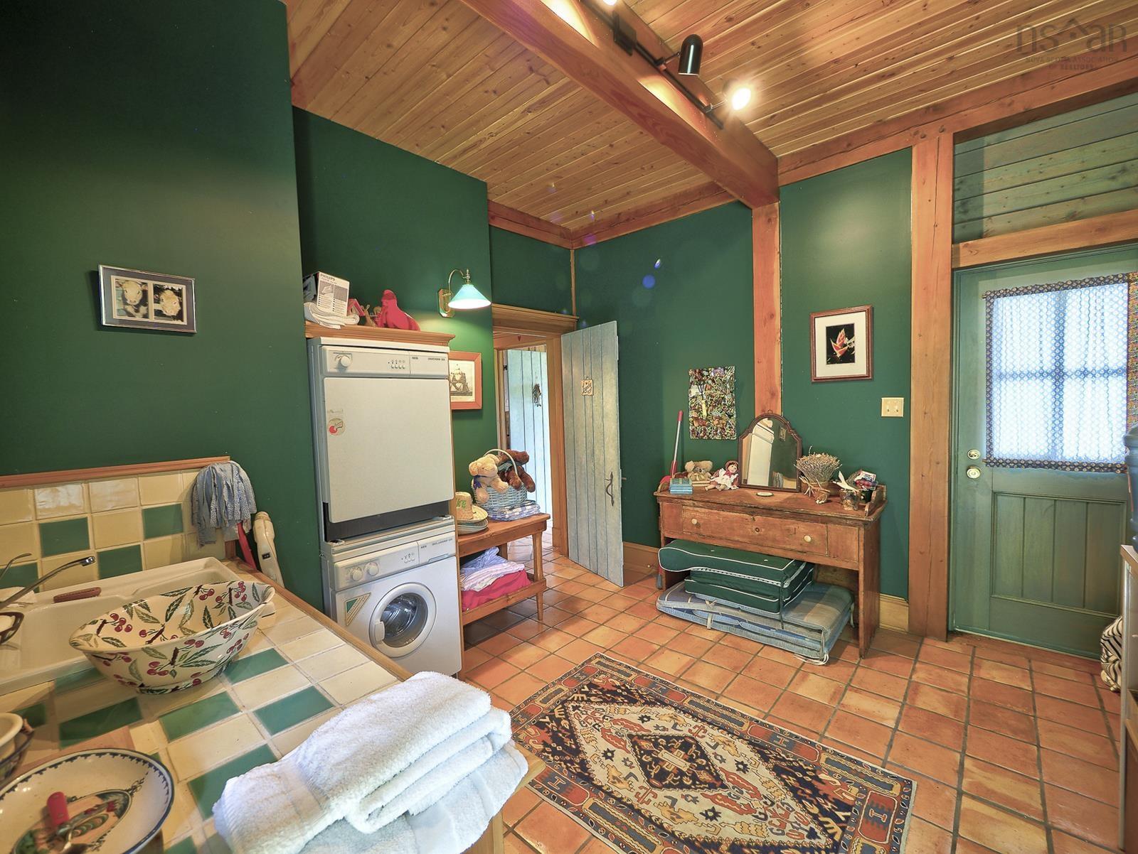 $1,500,000.00: 91 Ironbound Trail, East Ironbound Island