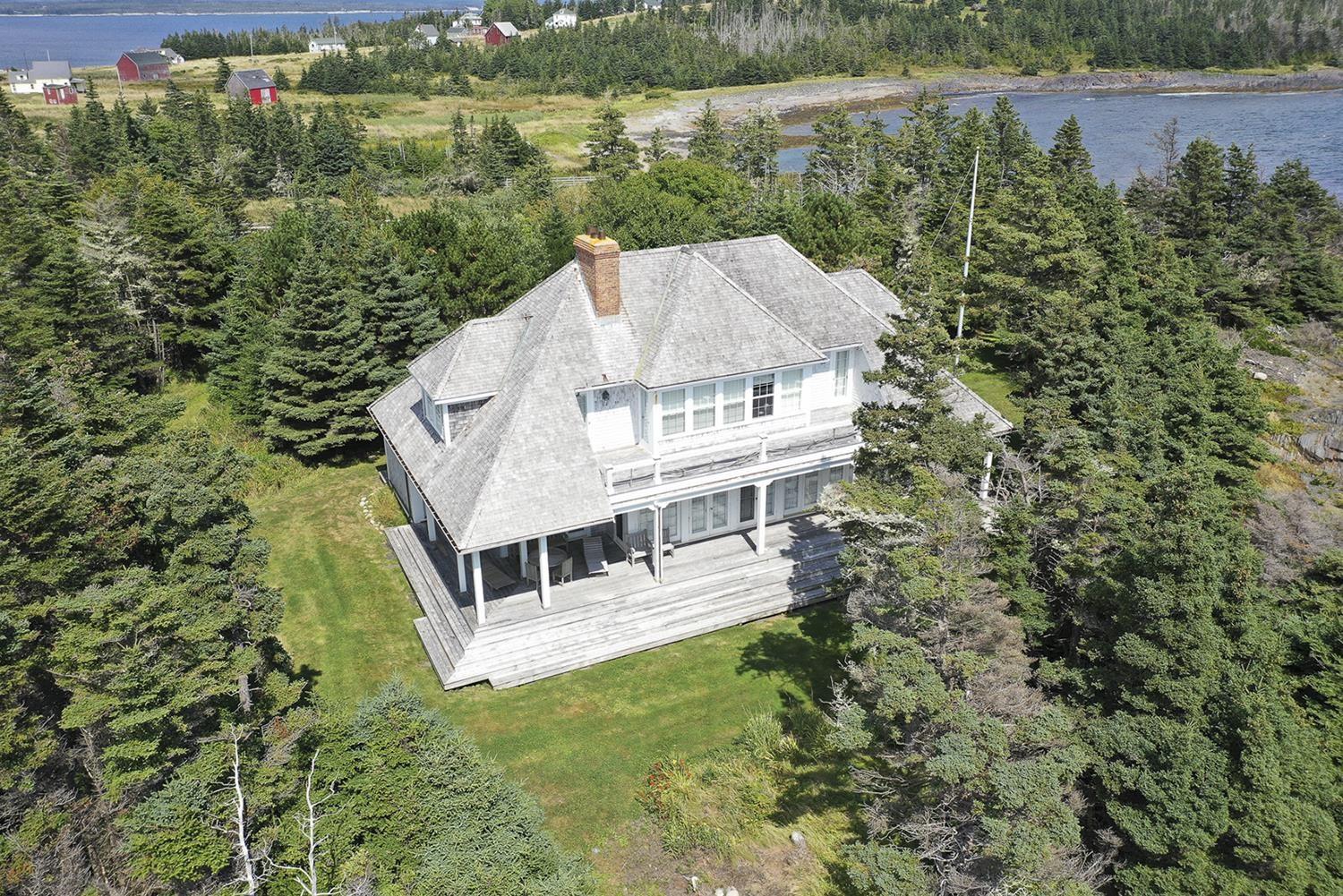 $1,500,000.00: 91 Ironbound Trail, East Ironbound Island