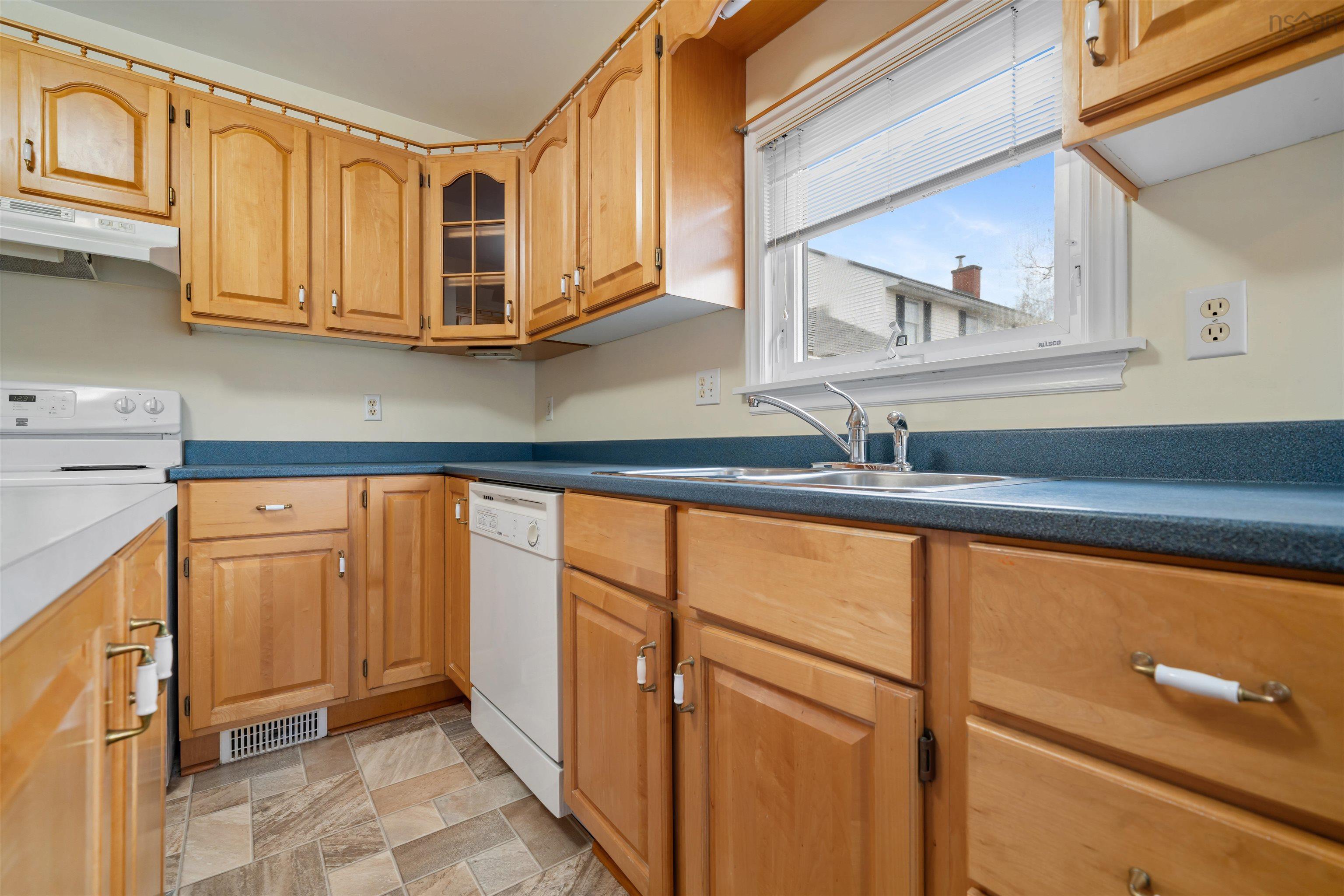 74 Louisburg Lane, Dartmouth, NS (MLS 202607738)