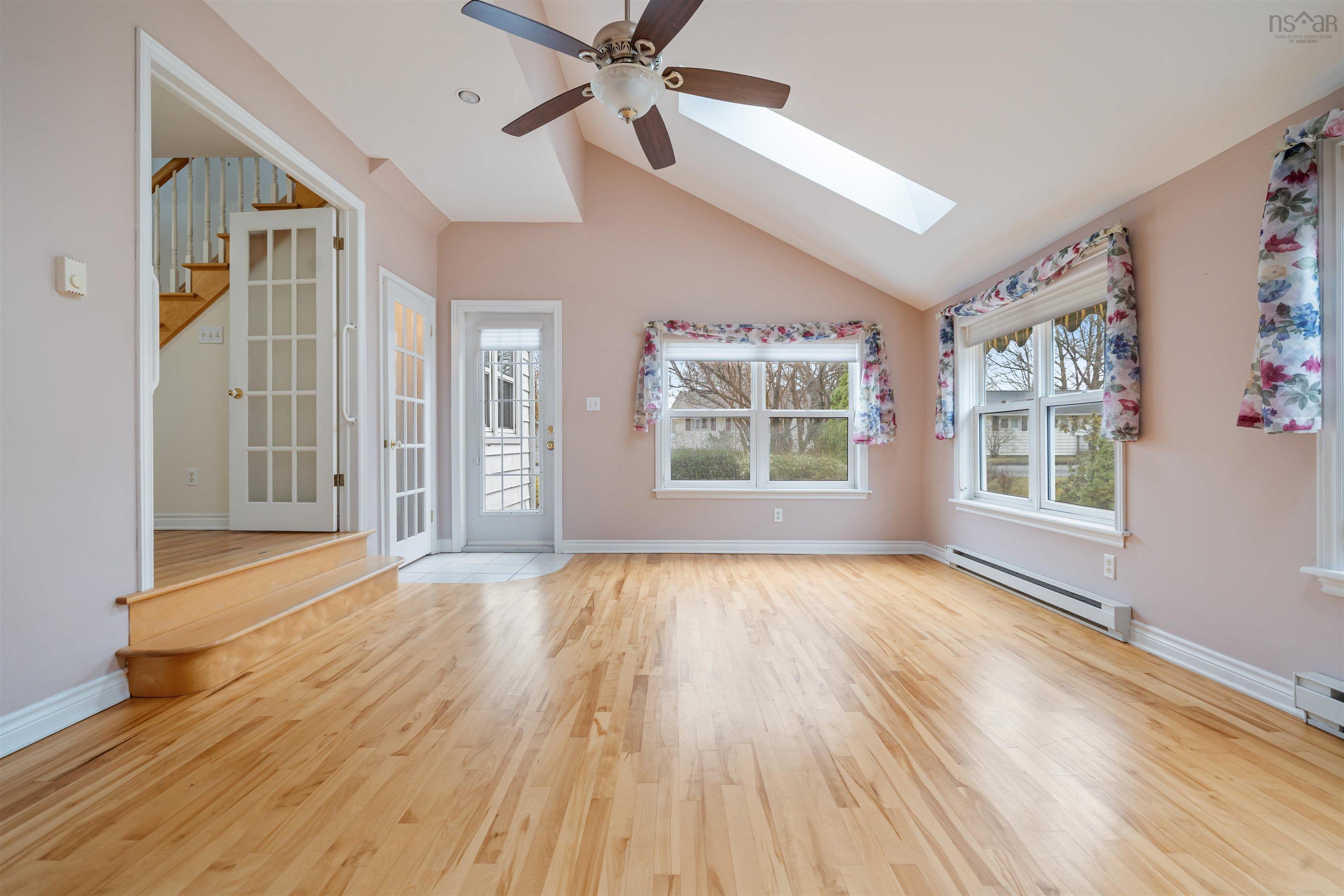 74 Louisburg Lane, Dartmouth, NS (MLS 202607738)