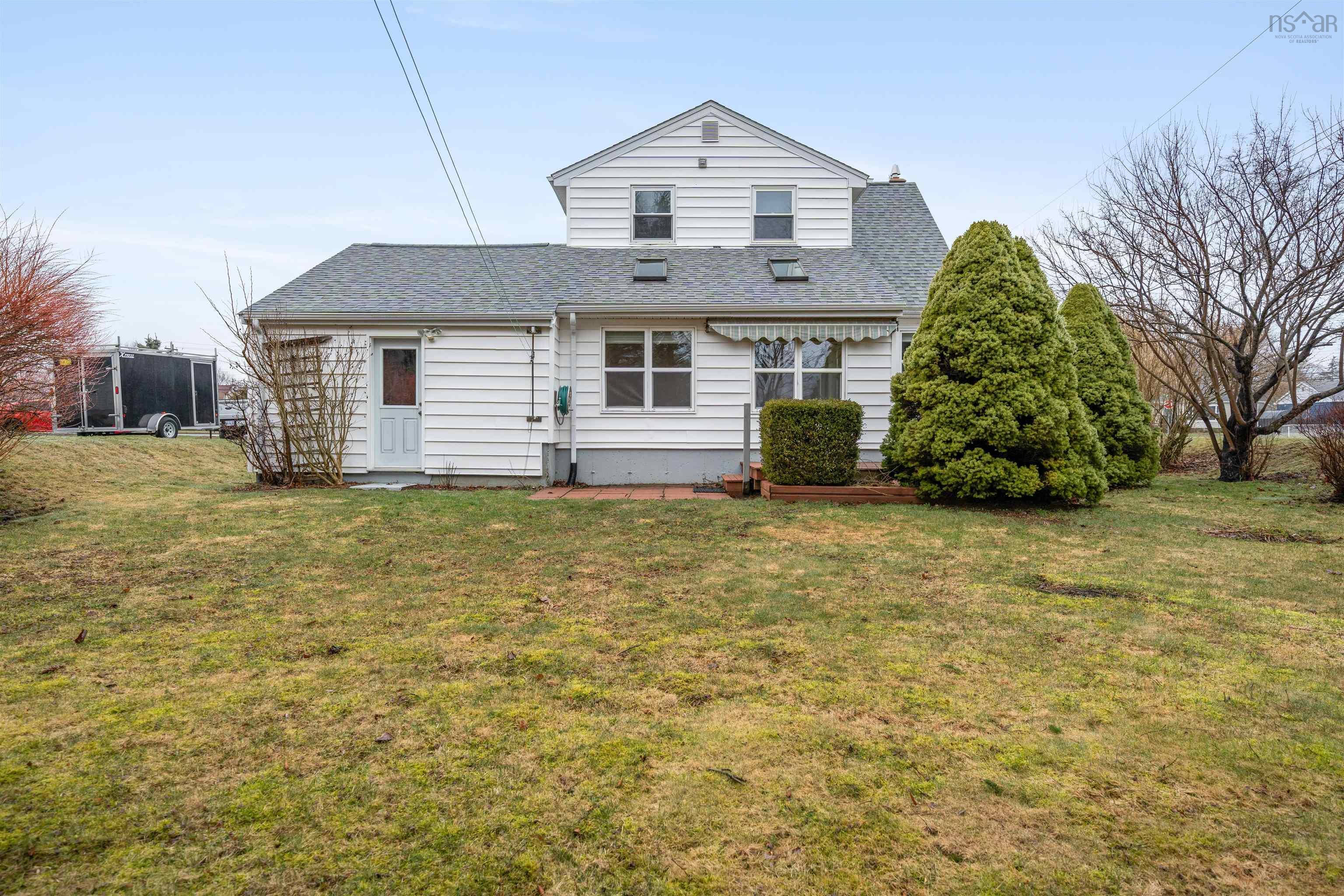 74 Louisburg Lane, Dartmouth, NS (MLS 202607738)