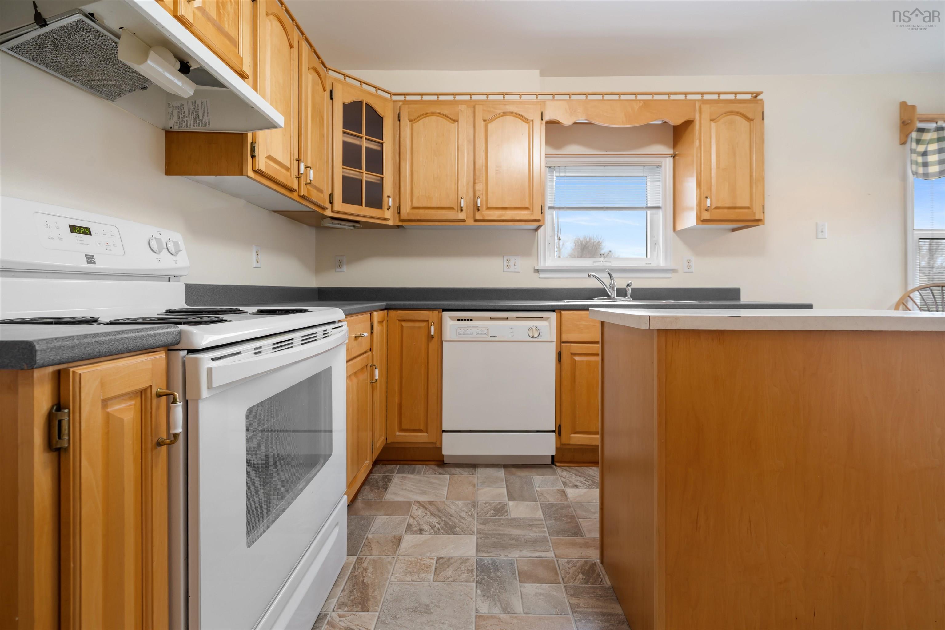 74 Louisburg Lane, Dartmouth, NS (MLS 202607738)