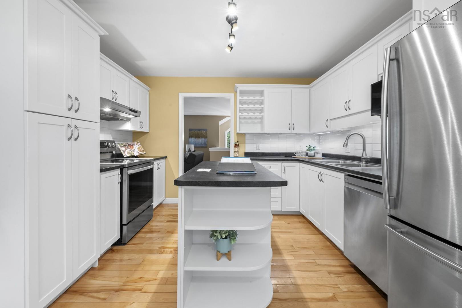 32 Bristol Avenue, Stillwater Lake, NS (MLS 202607743)