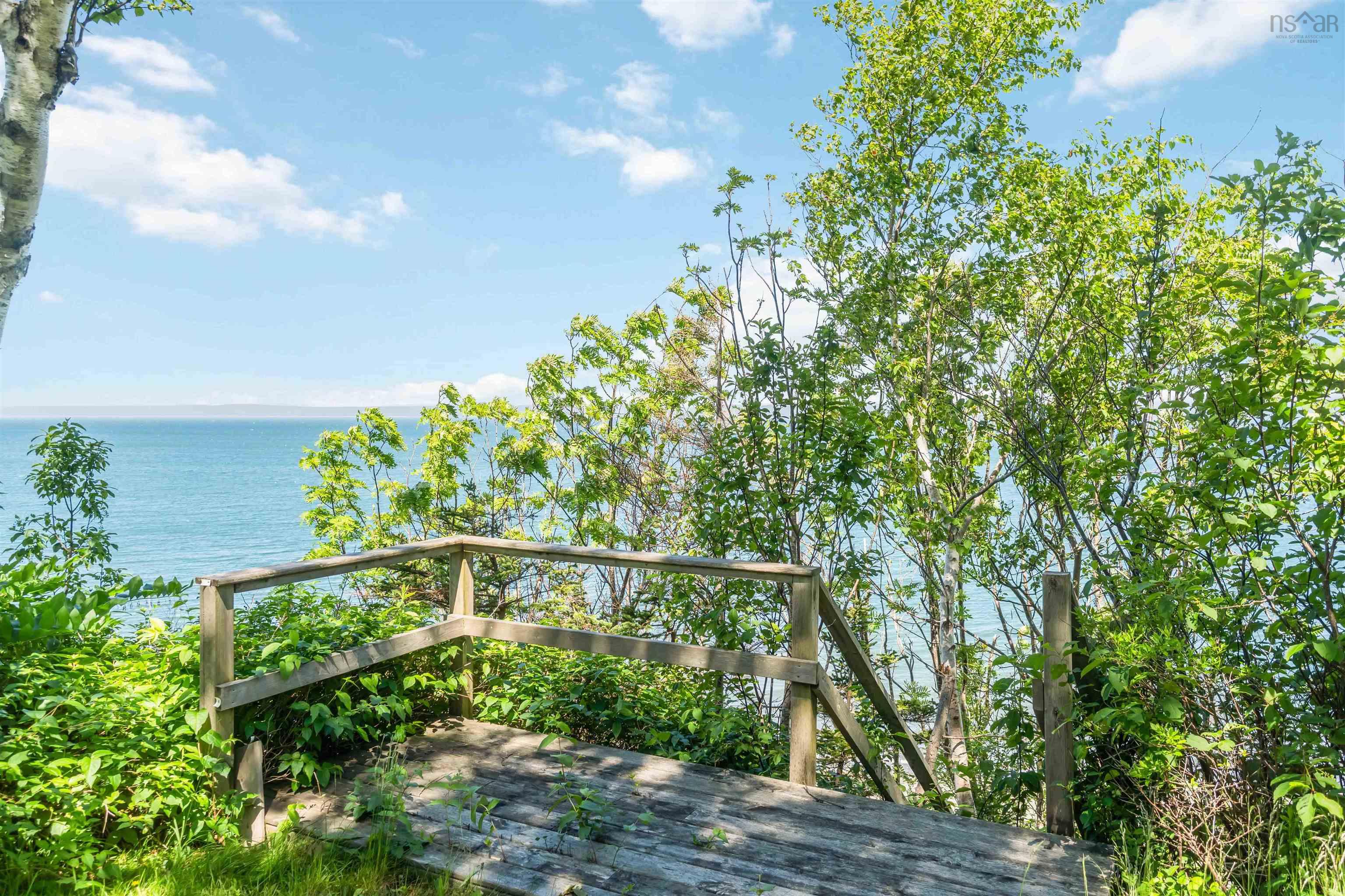 $489,900.00: 7055 Highway 101, Plympton