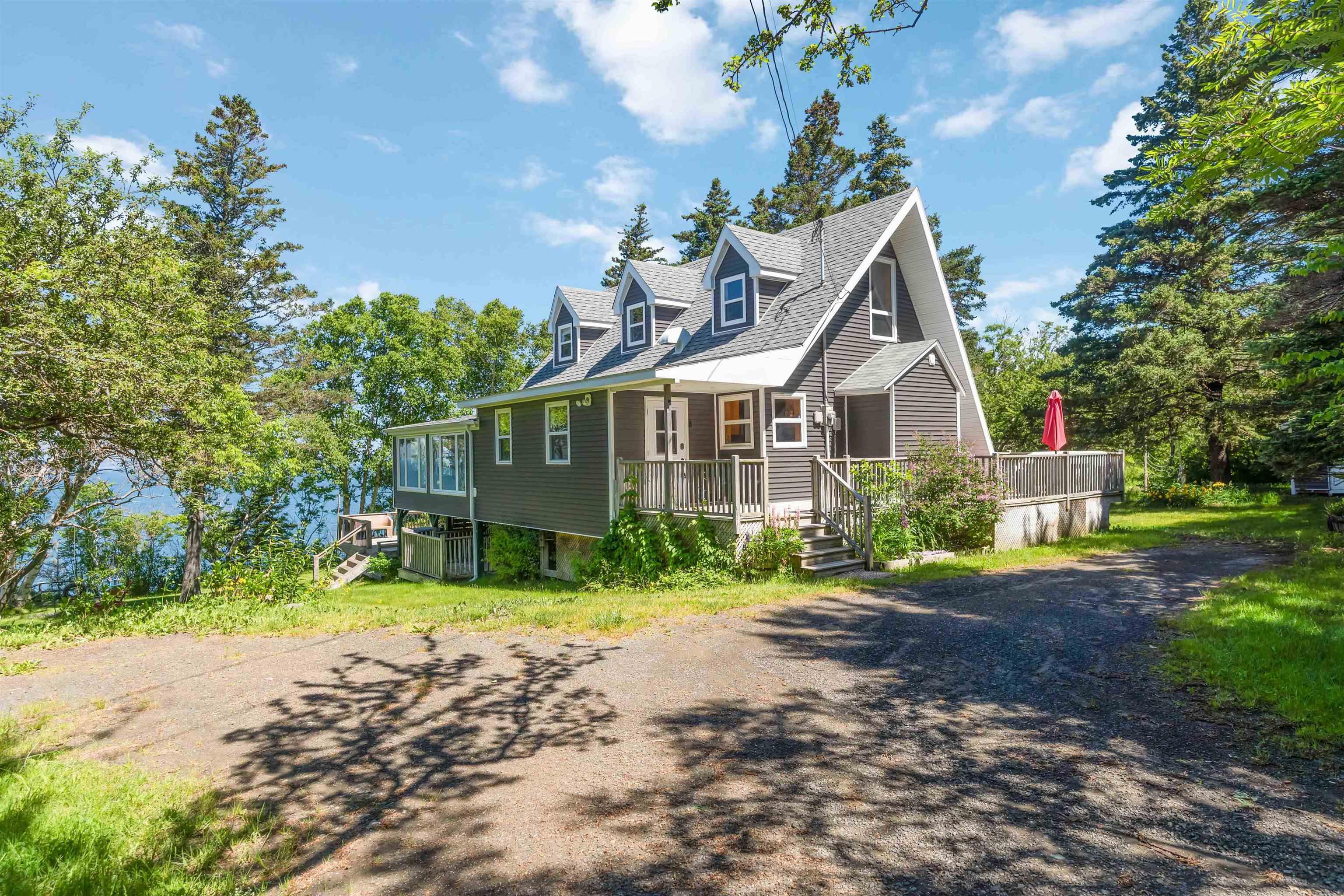 $489,900.00: 7055 Highway 101, Plympton