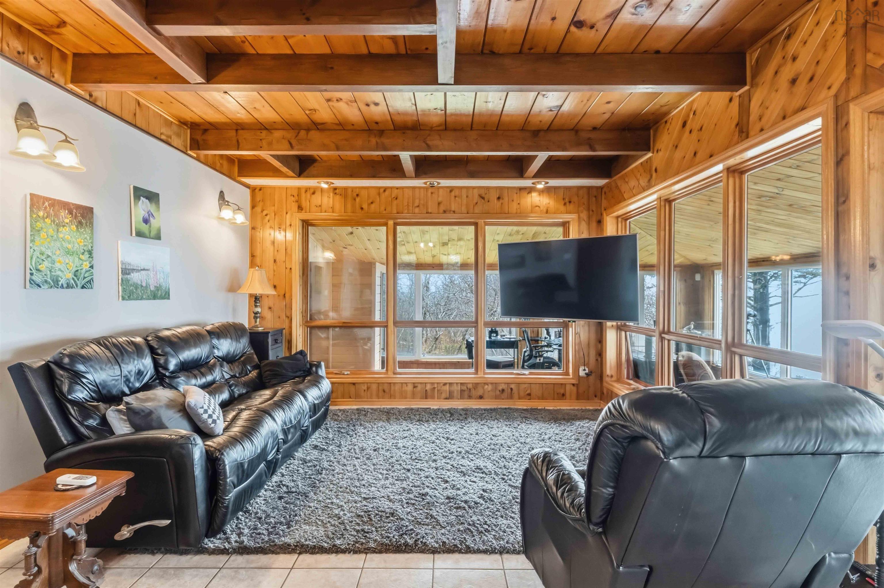 $489,900.00: 7055 Highway 101, Plympton