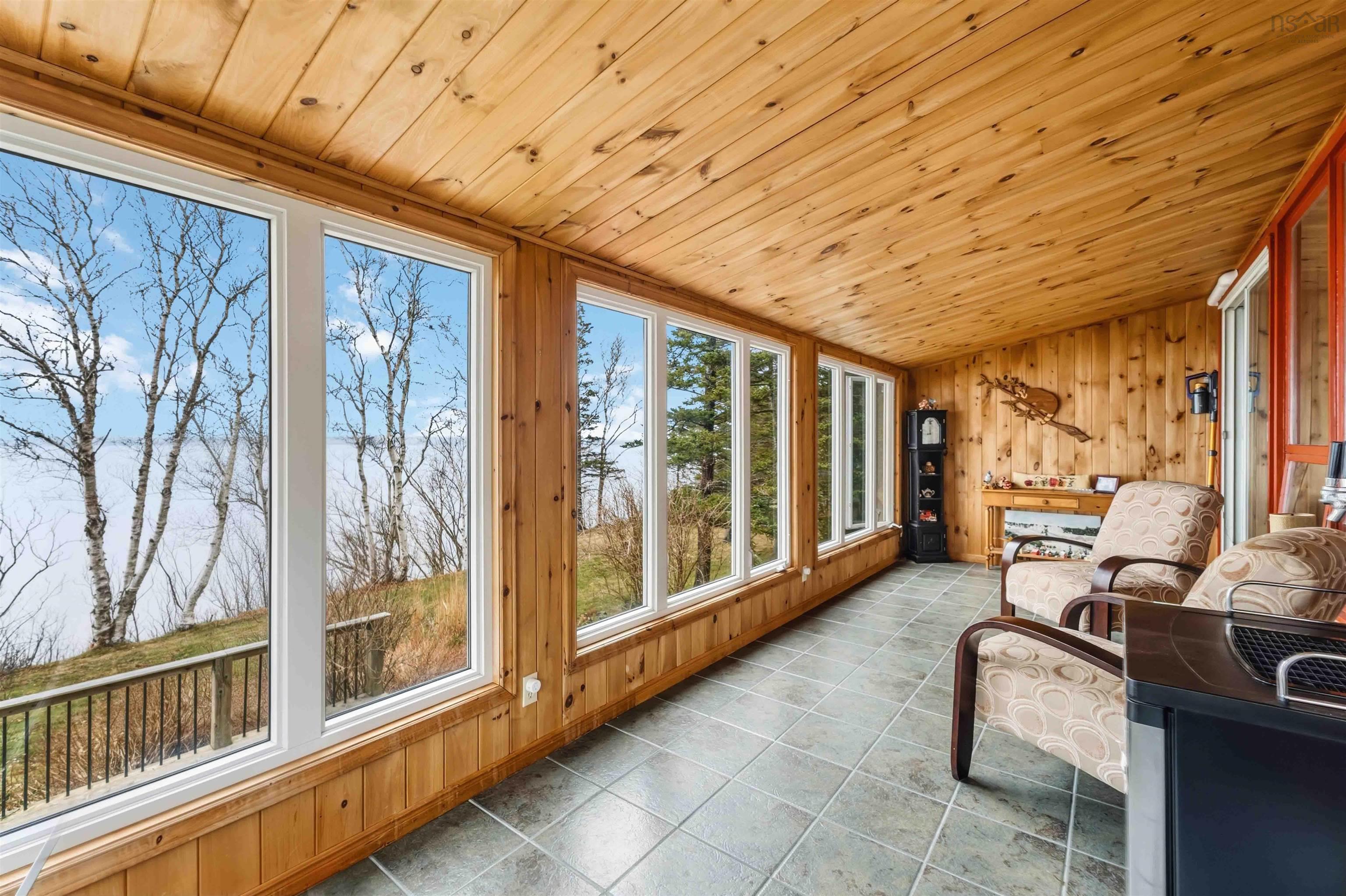 $489,900.00: 7055 Highway 101, Plympton