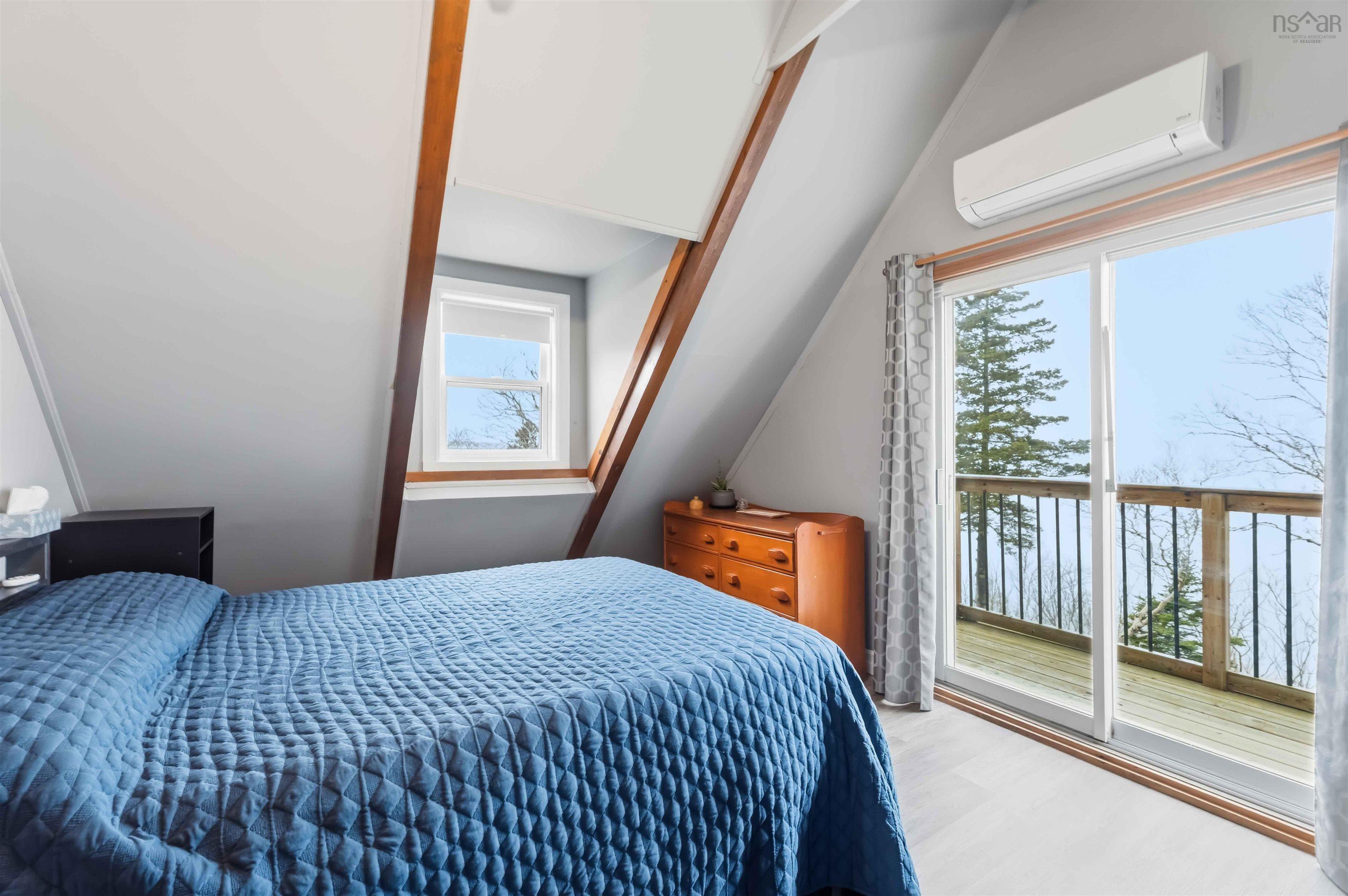 $489,900.00: 7055 Highway 101, Plympton