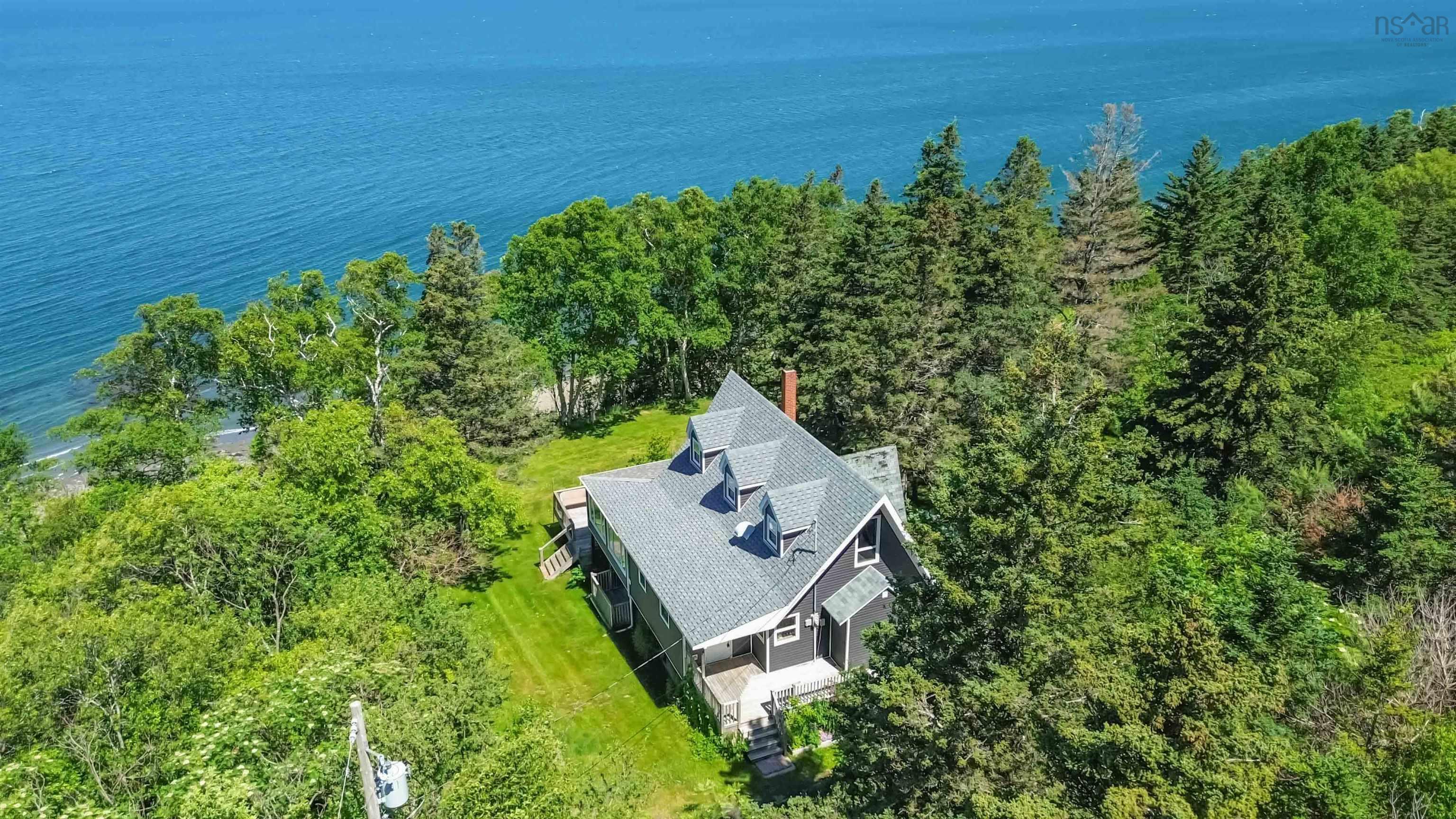 $489,900.00: 7055 Highway 101, Plympton