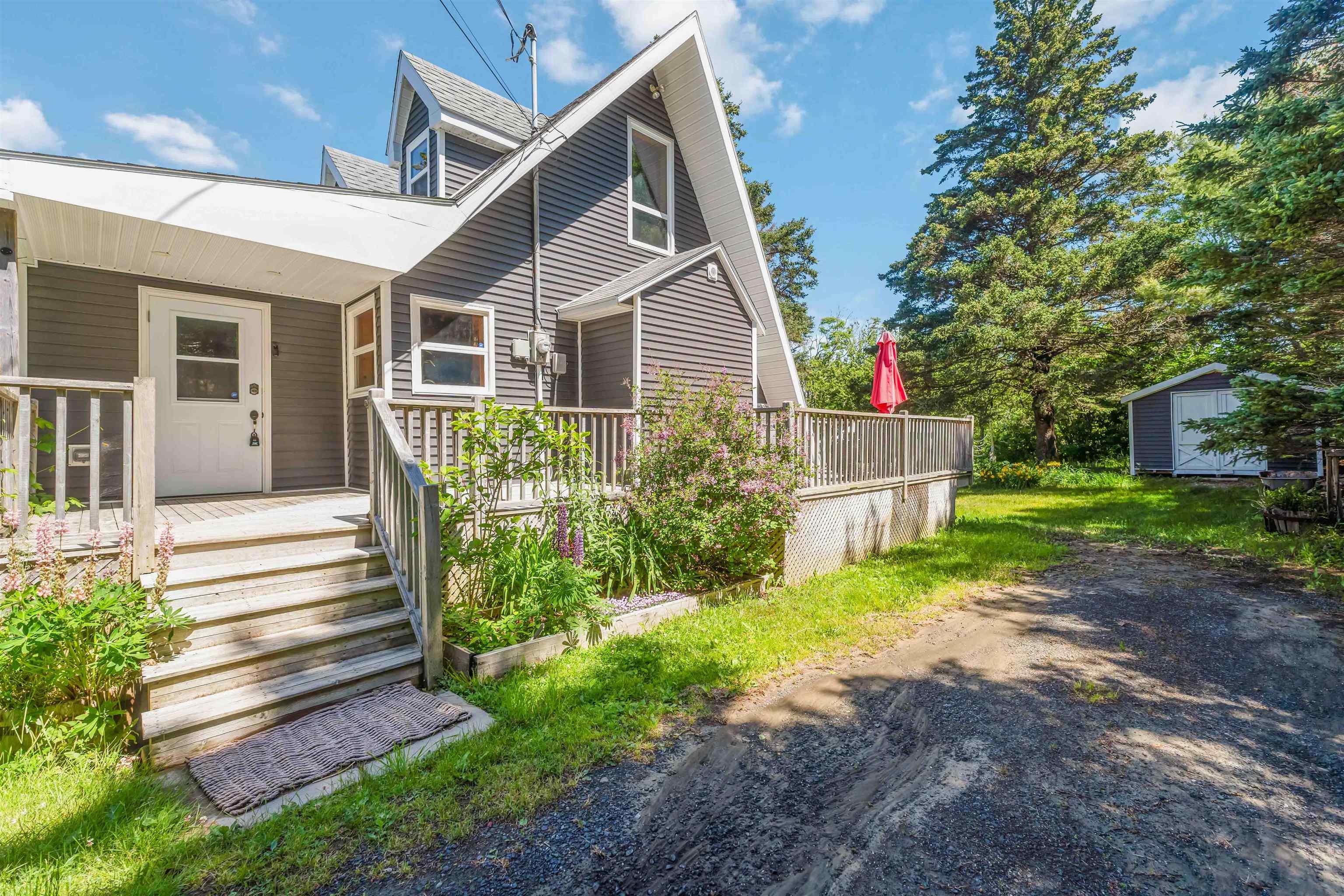 $489,900.00: 7055 Highway 101, Plympton