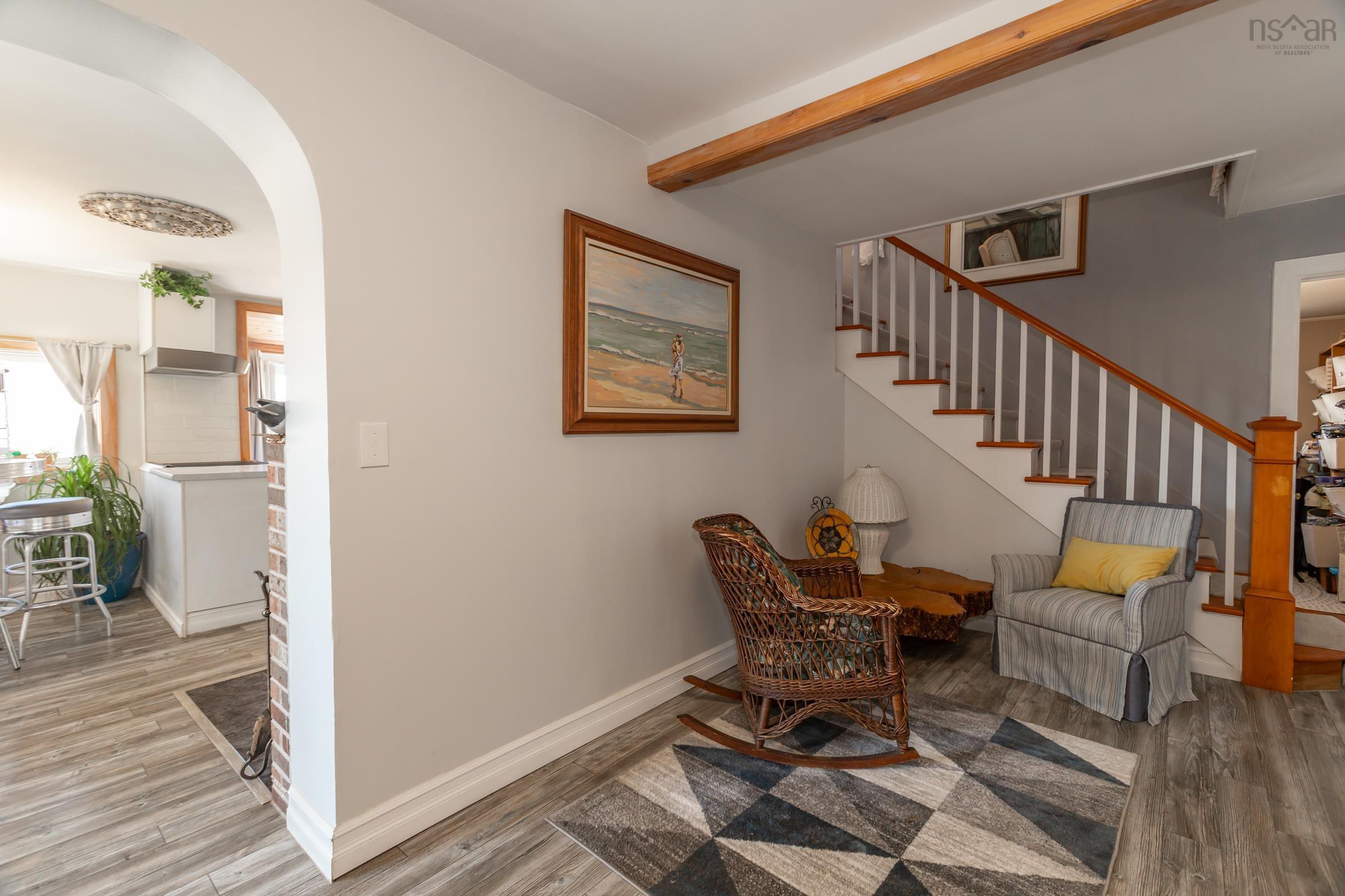 $649,900.00: 608 Granville Road, Victoria Beach