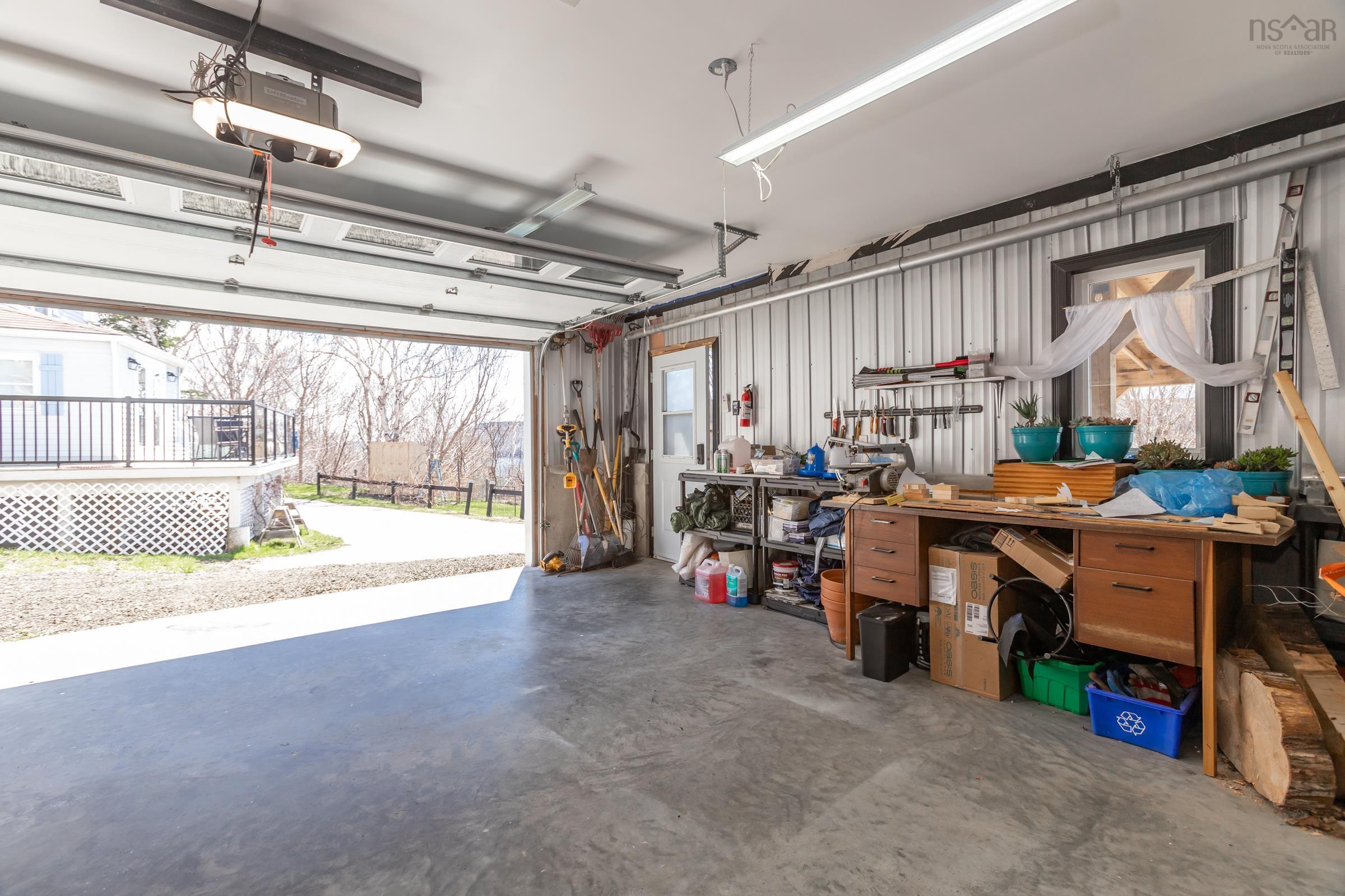 $649,900.00: 608 Granville Road, Victoria Beach