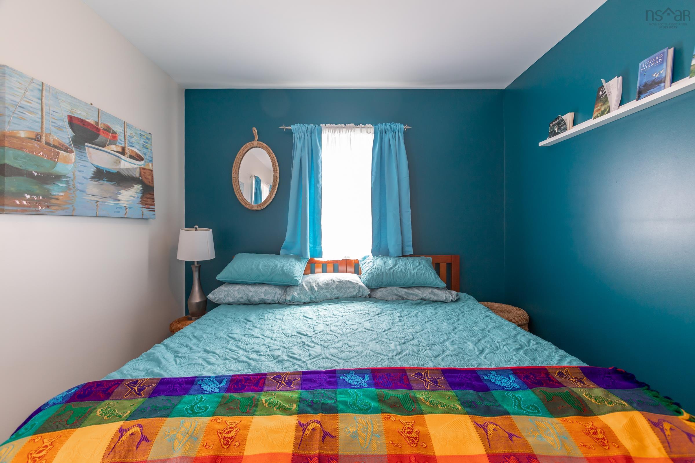 $649,900.00: 608 Granville Road, Victoria Beach