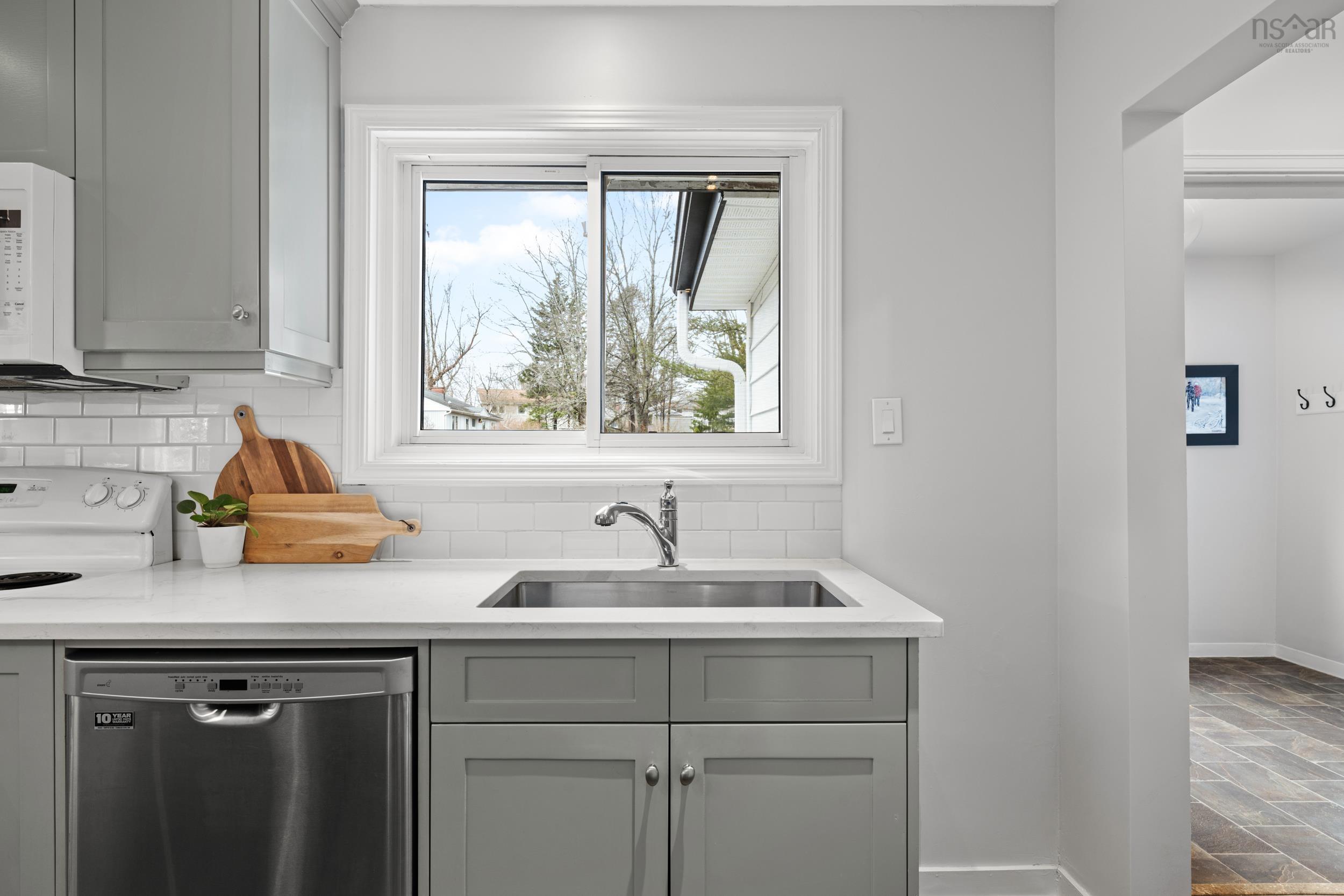 13 Clifford Drive, Dartmouth, NS (MLS 202607767)