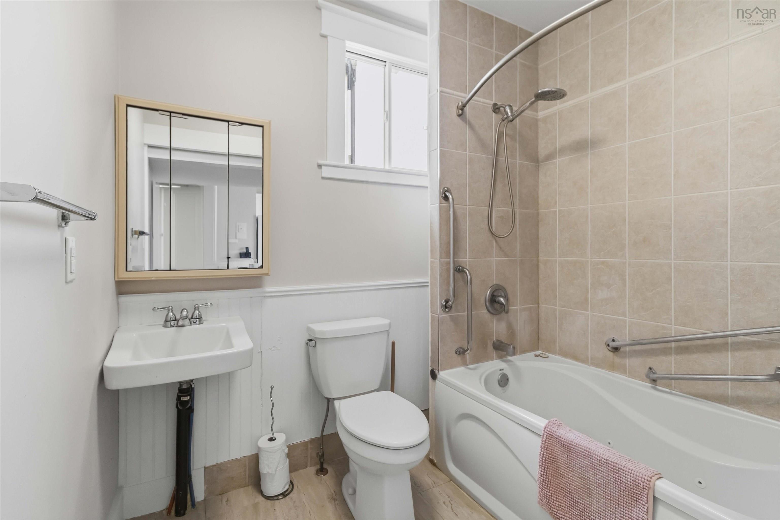 13 Fairbanks Street, Dartmouth, NS (MLS 202607777)