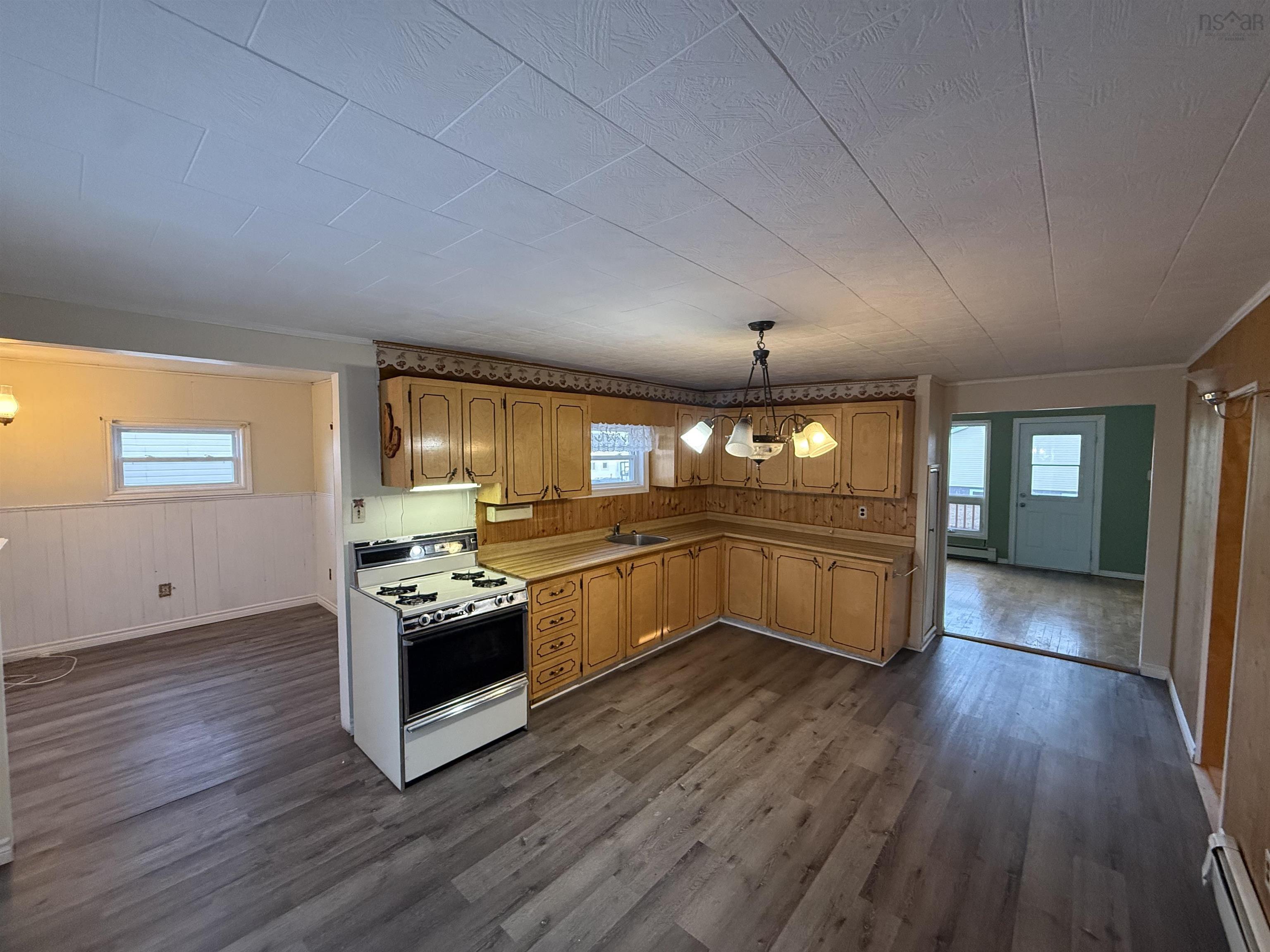$149,900.00: 3691 Ocean Avenue, New Waterford