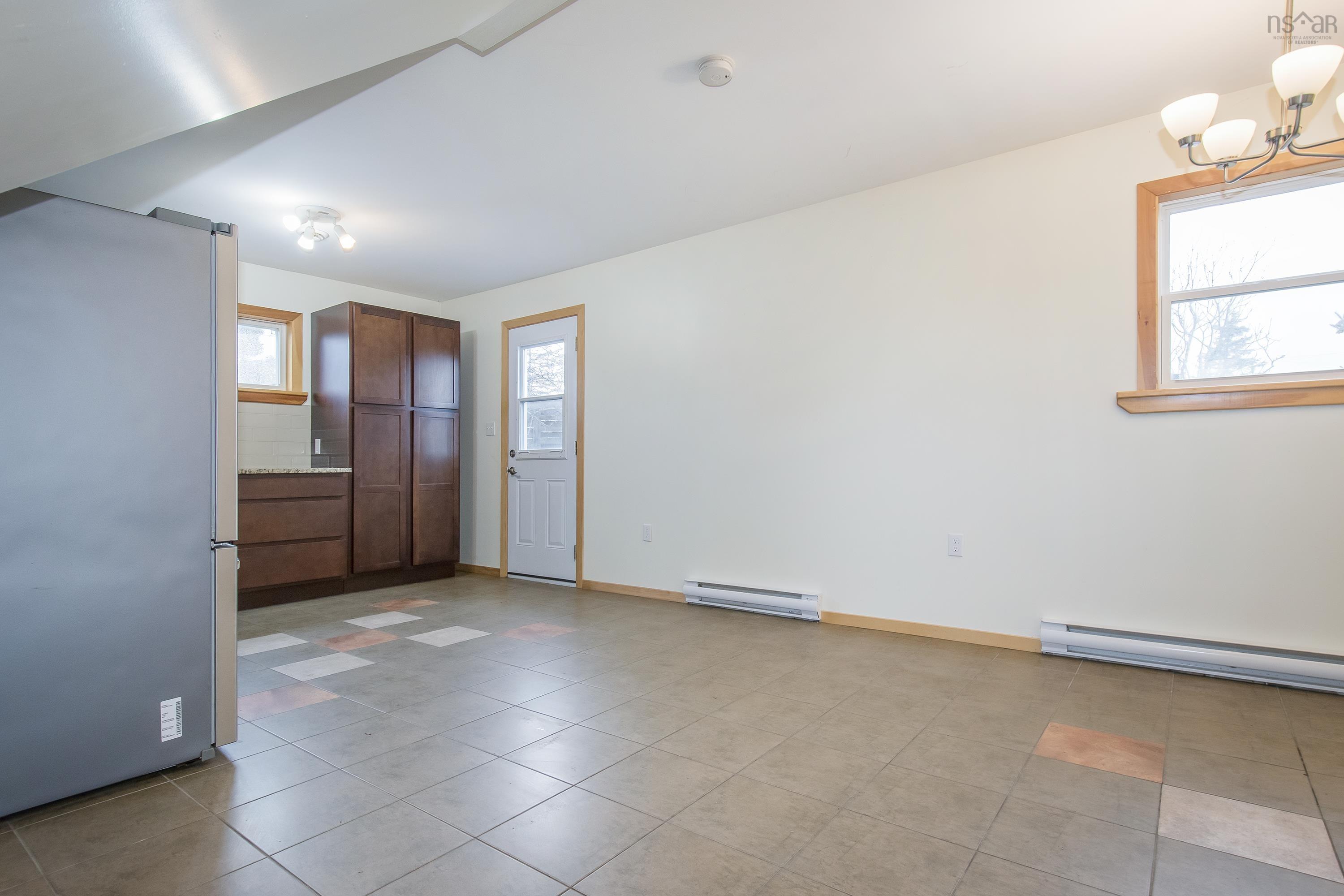 $399,999.00: 3282 359 Highway, Halls Harbour