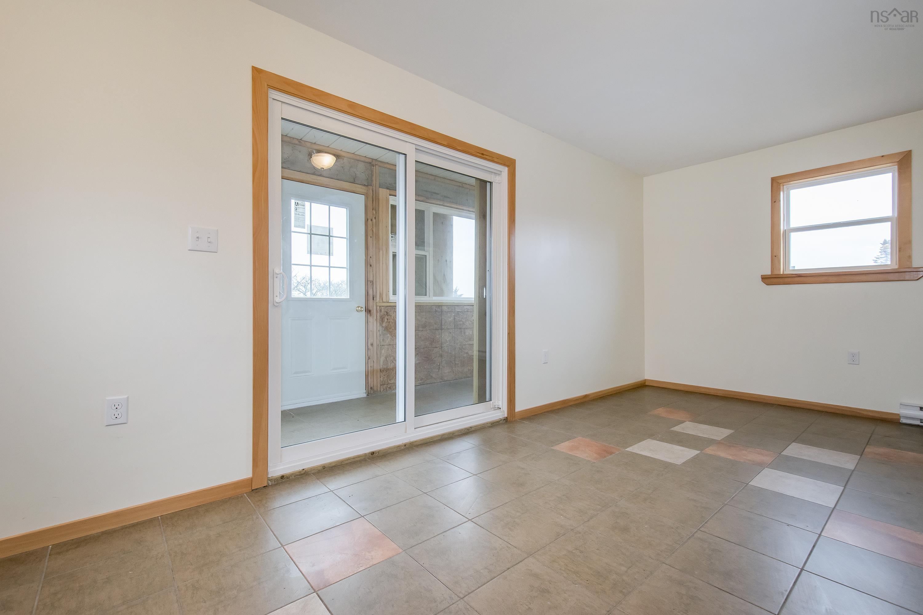 $399,999.00: 3282 359 Highway, Halls Harbour