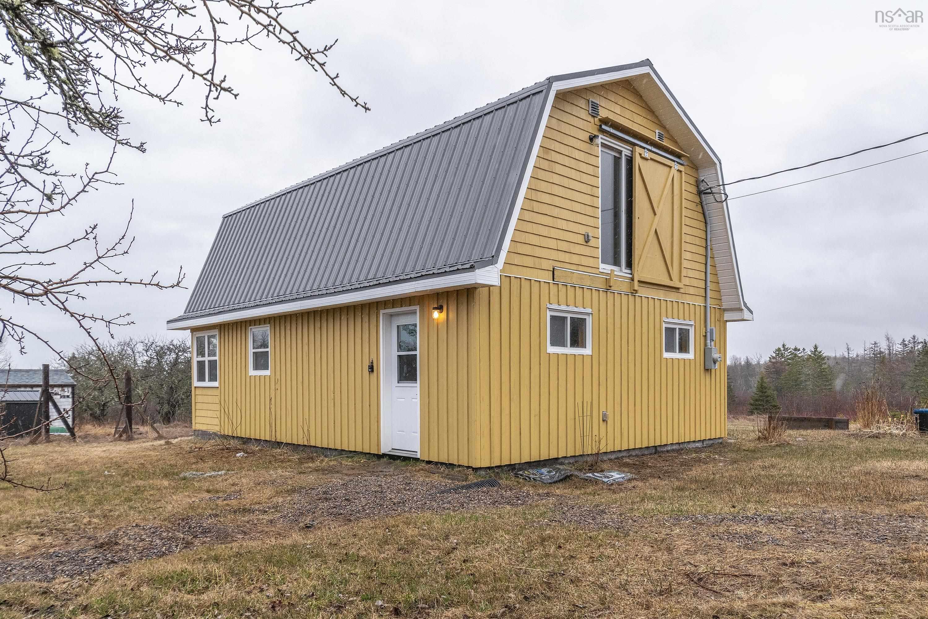 $399,999.00: 3282 359 Highway, Halls Harbour