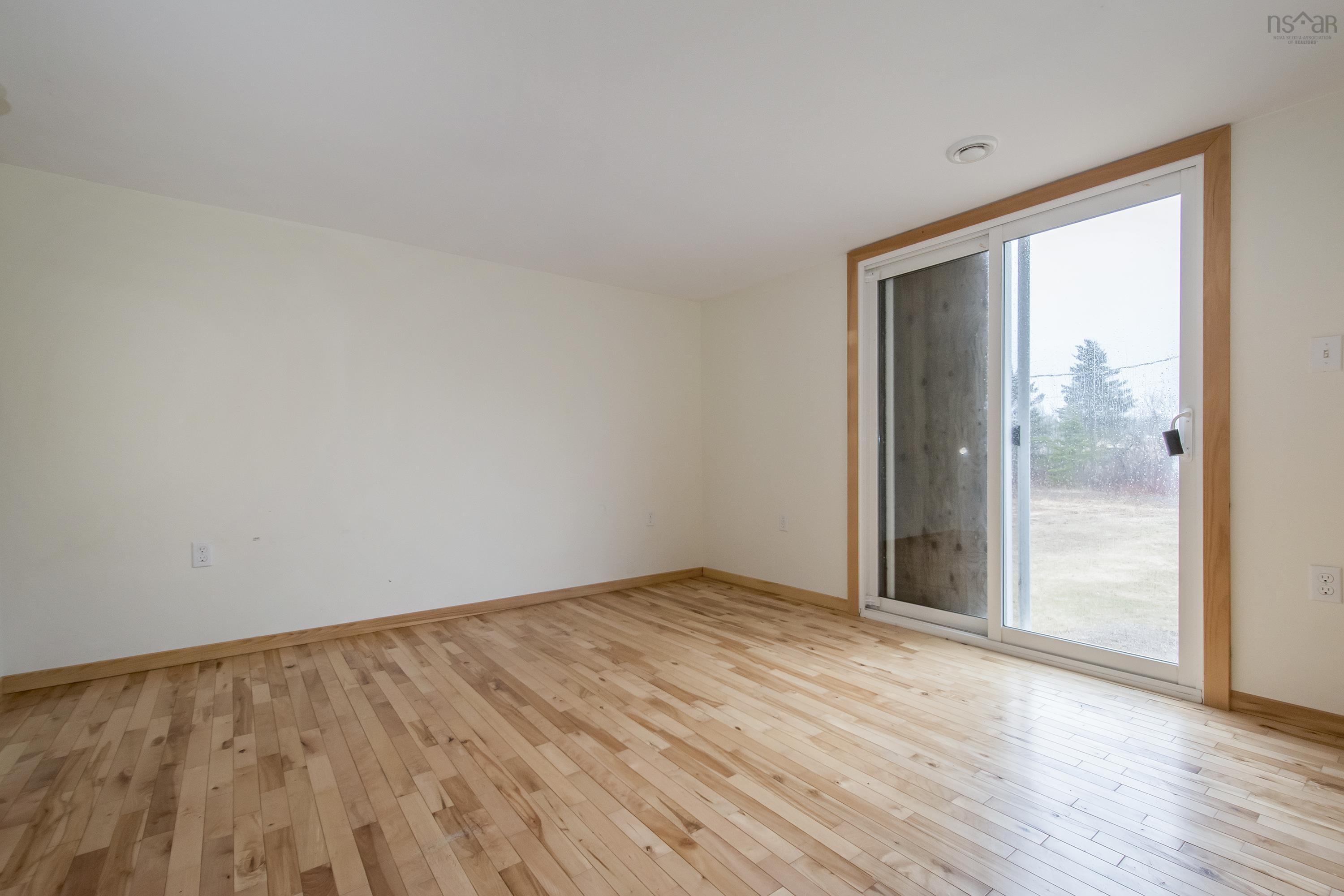 $399,999.00: 3282 359 Highway, Halls Harbour