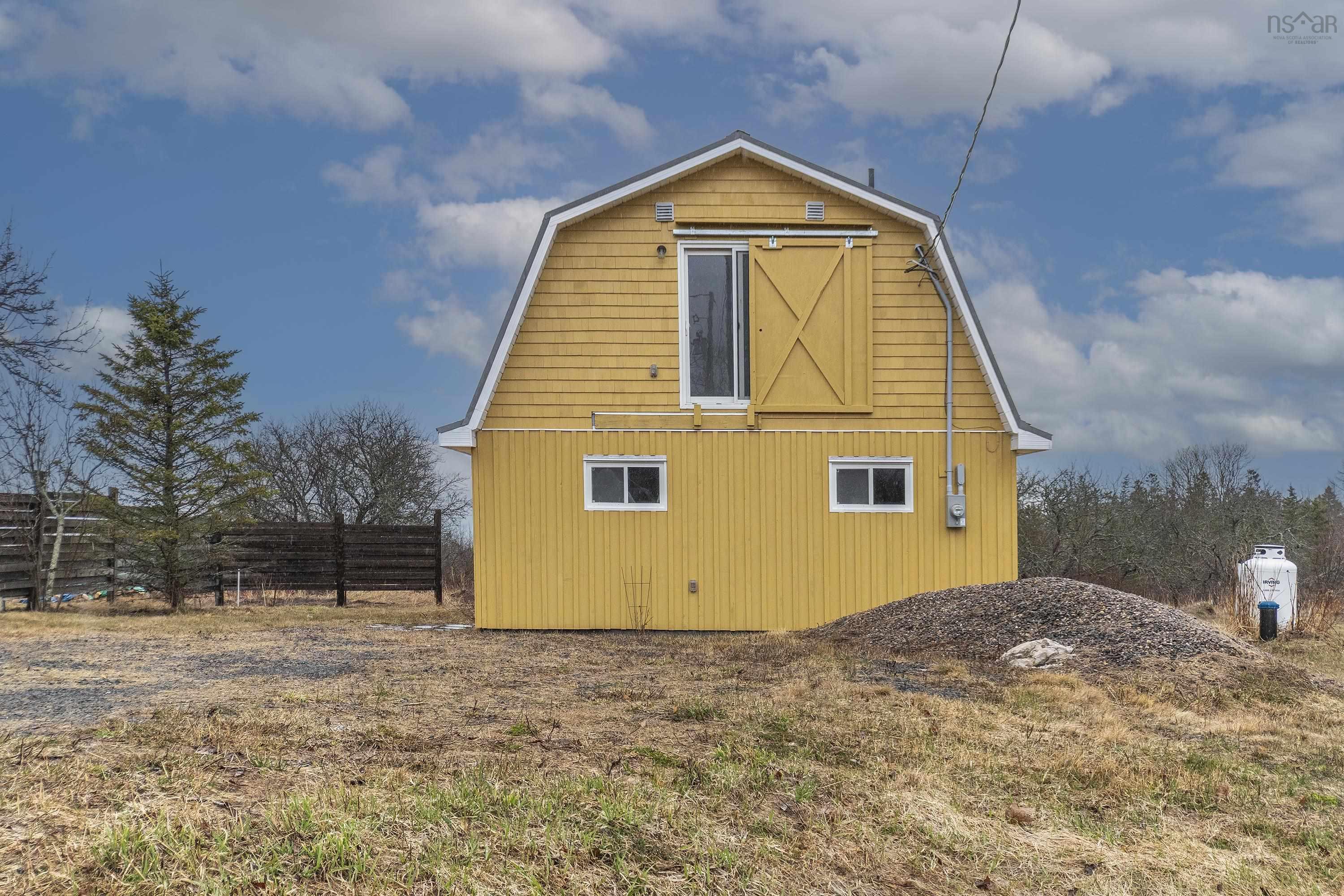 $399,999.00: 3282 359 Highway, Halls Harbour
