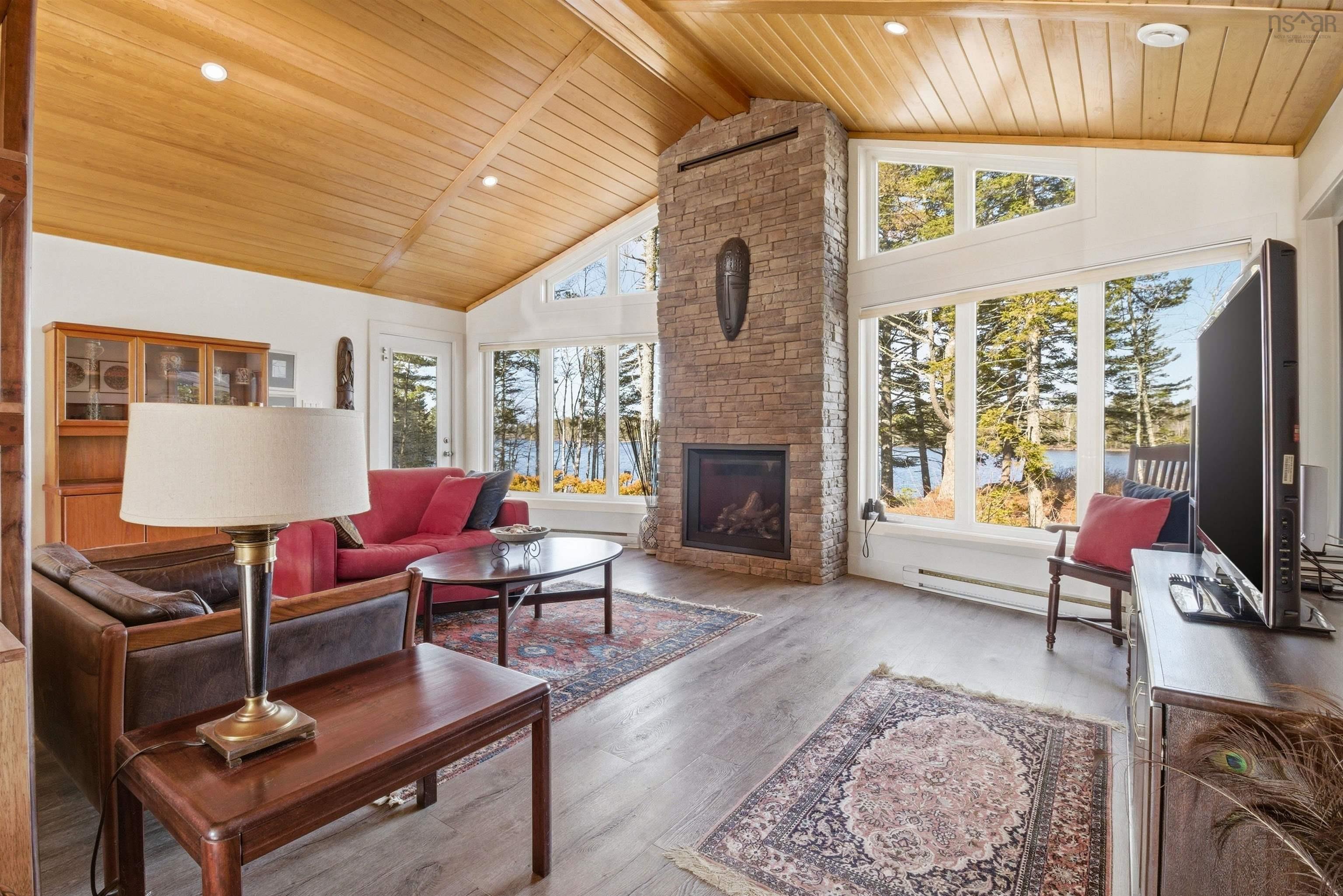 $825,000.00: 253 Meek Arm Trail, East Uniacke