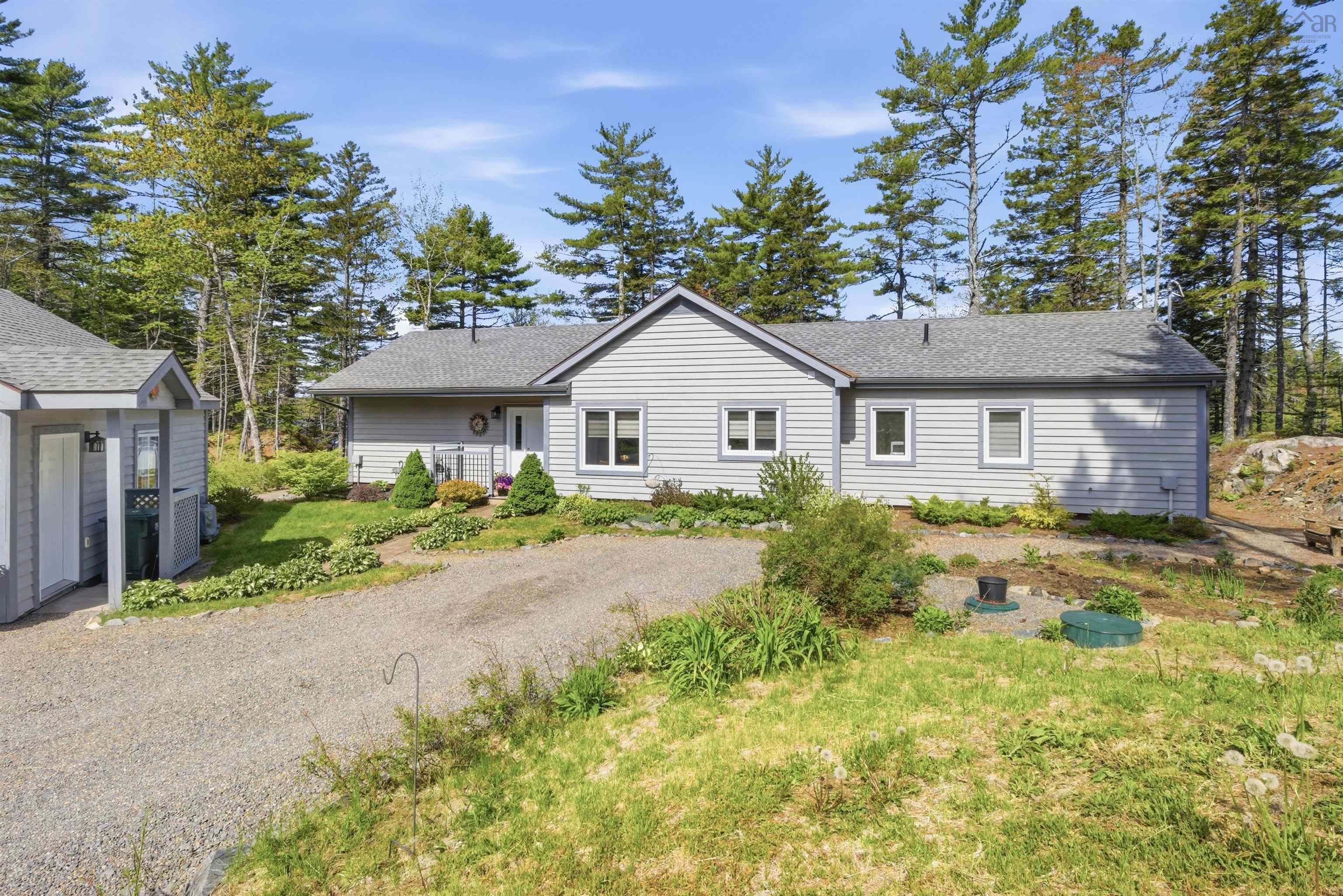 $825,000.00: 253 Meek Arm Trail, East Uniacke
