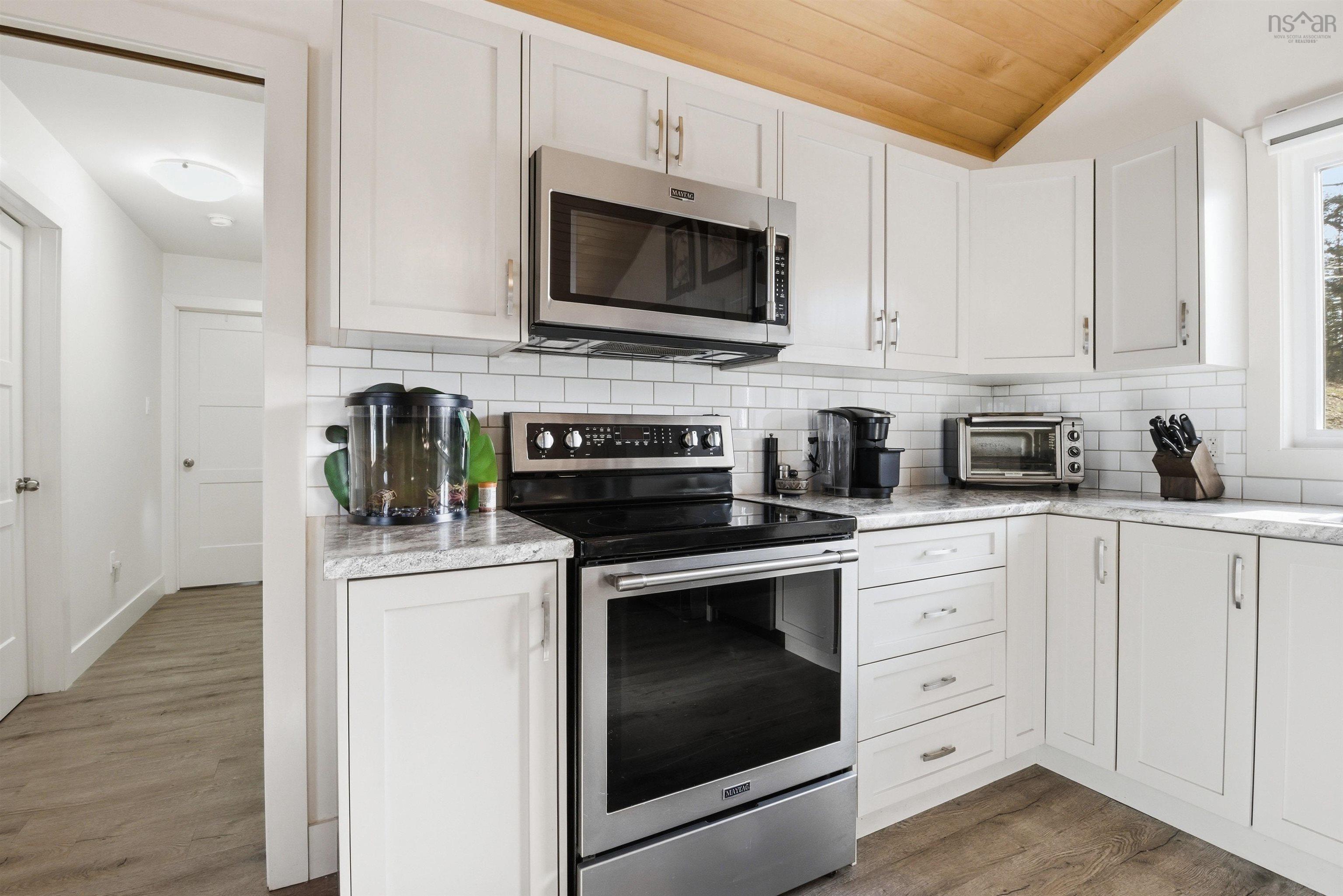 $825,000.00: 253 Meek Arm Trail, East Uniacke