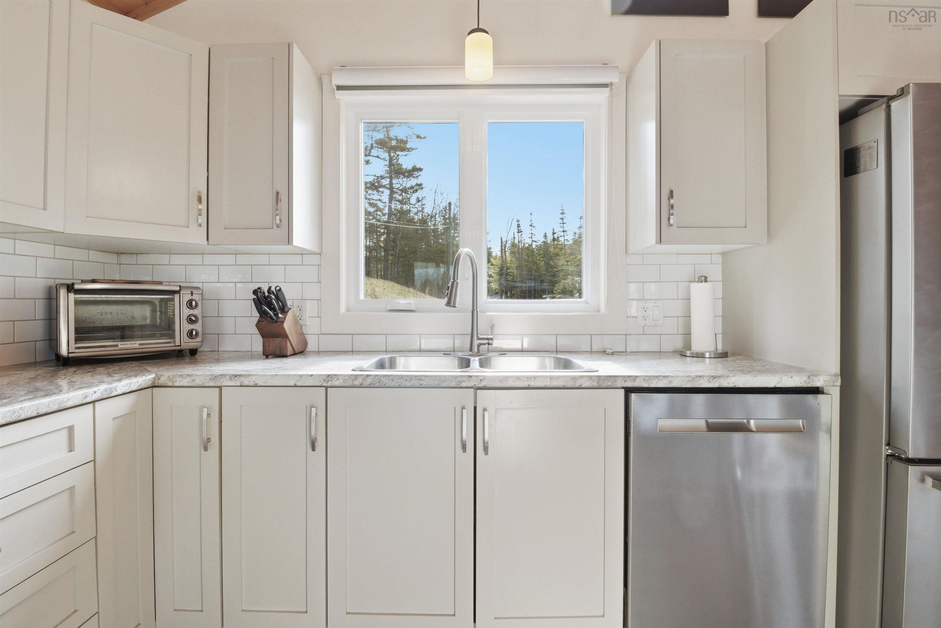 $825,000.00: 253 Meek Arm Trail, East Uniacke