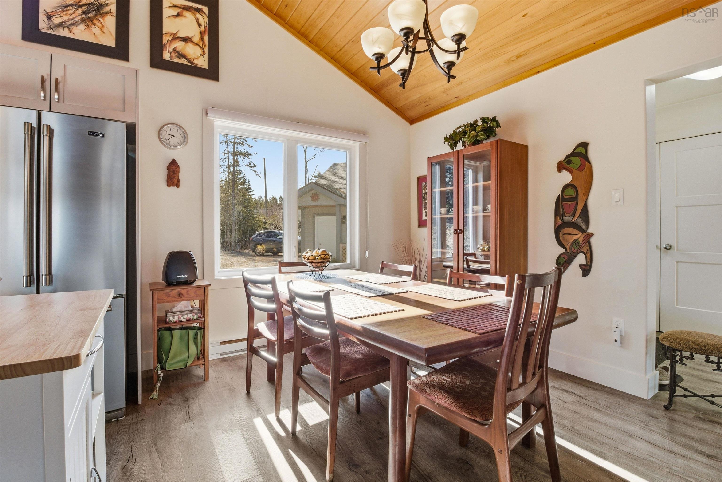 $825,000.00: 253 Meek Arm Trail, East Uniacke