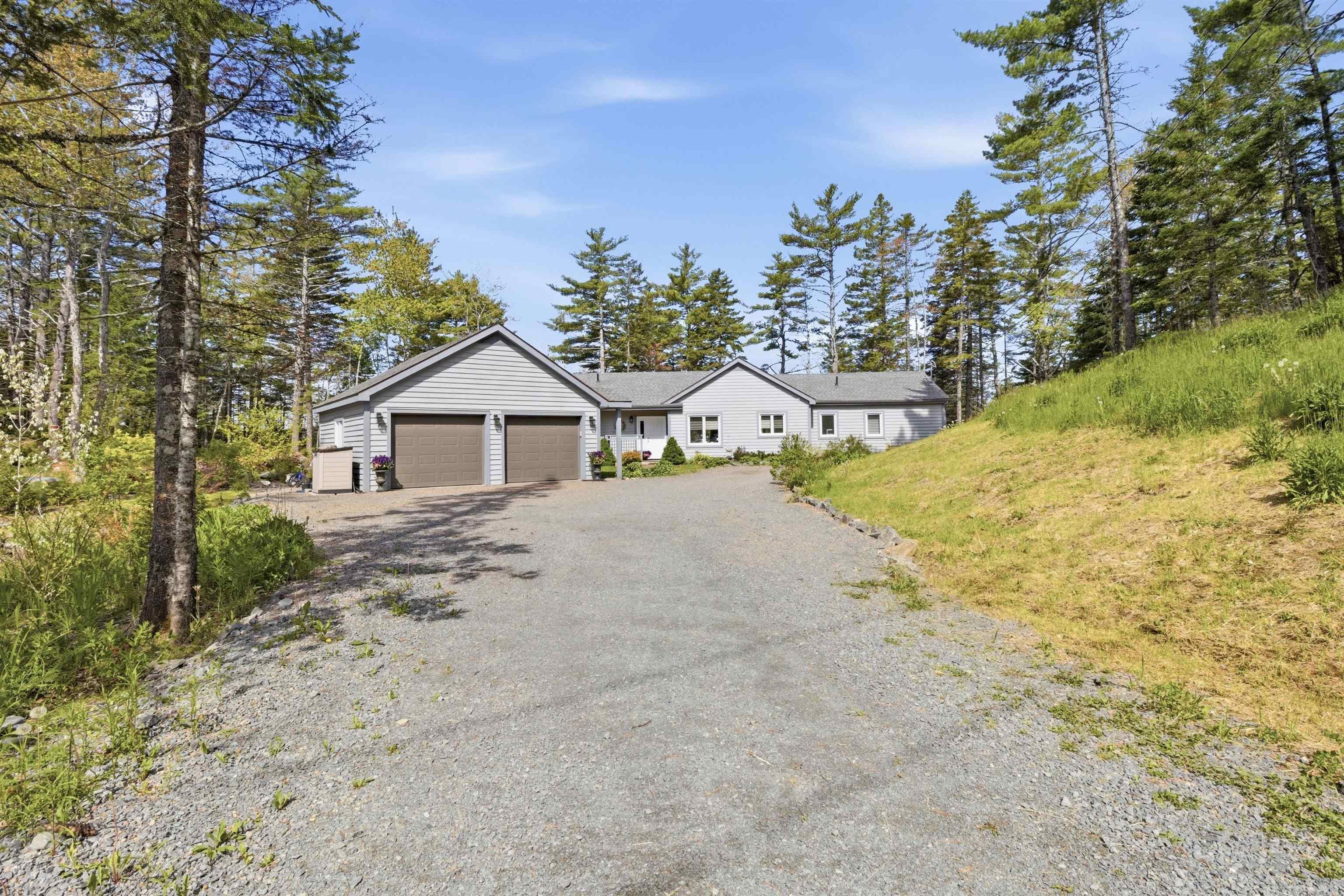 $825,000.00: 253 Meek Arm Trail, East Uniacke