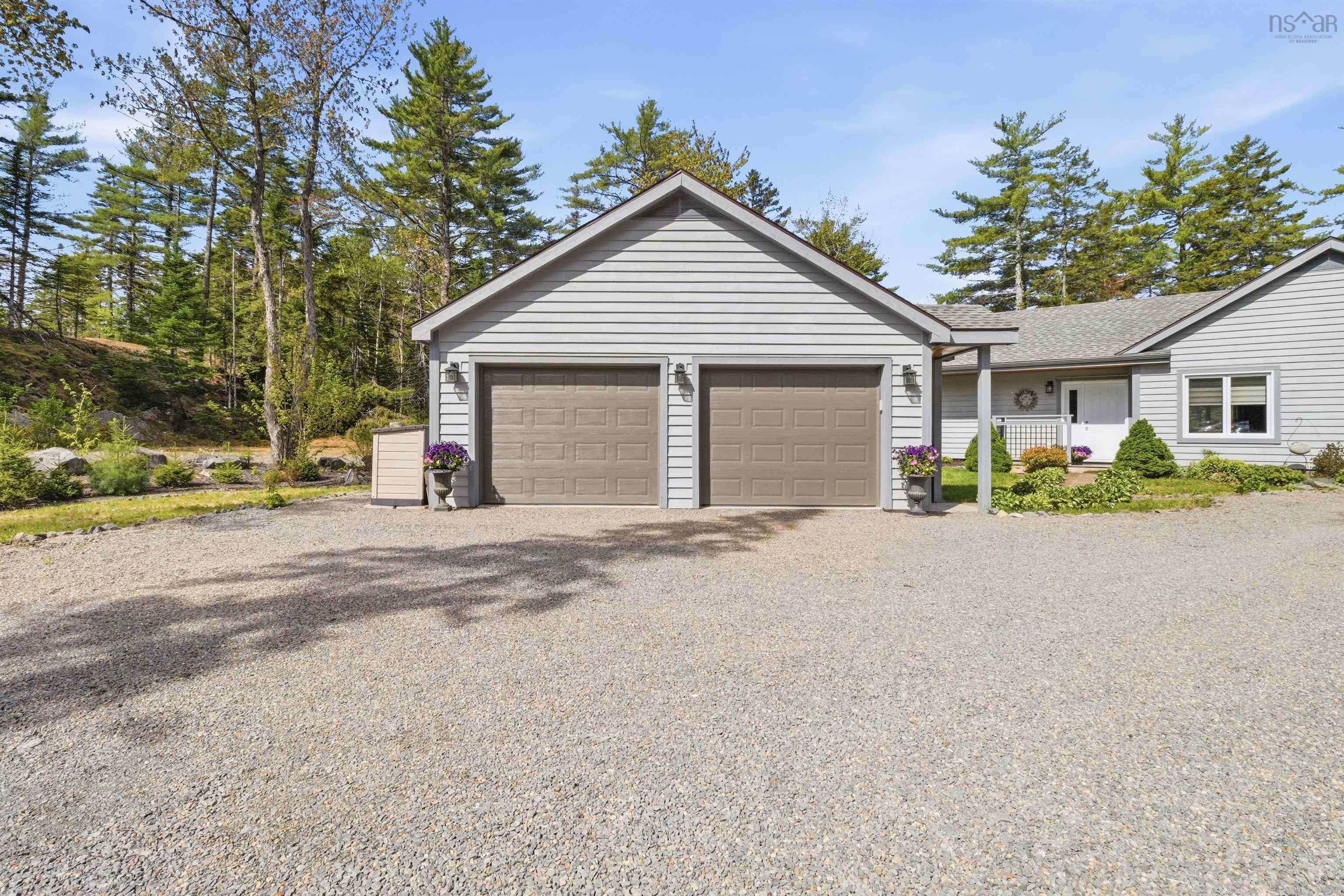 $825,000.00: 253 Meek Arm Trail, East Uniacke