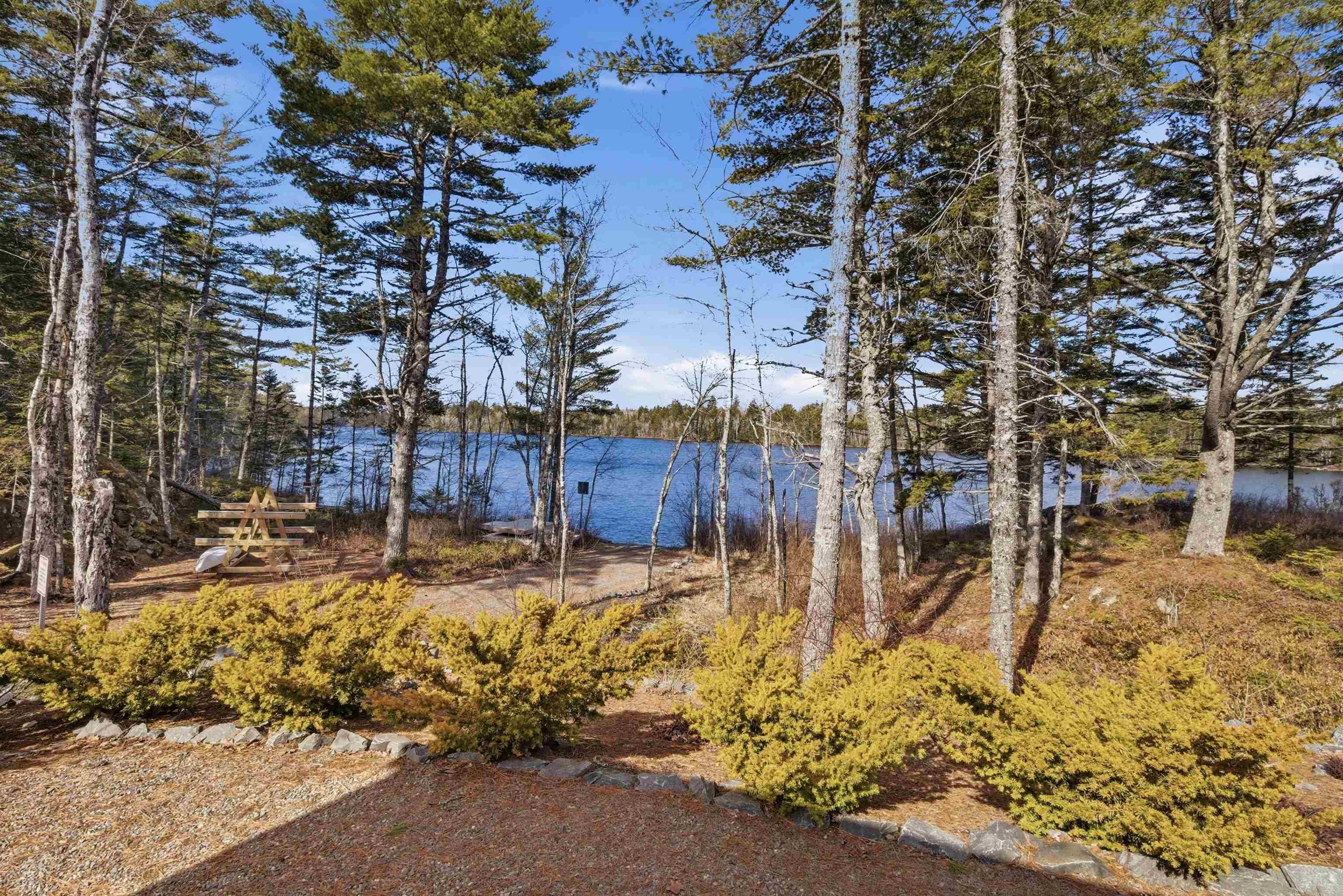 $825,000.00: 253 Meek Arm Trail, East Uniacke