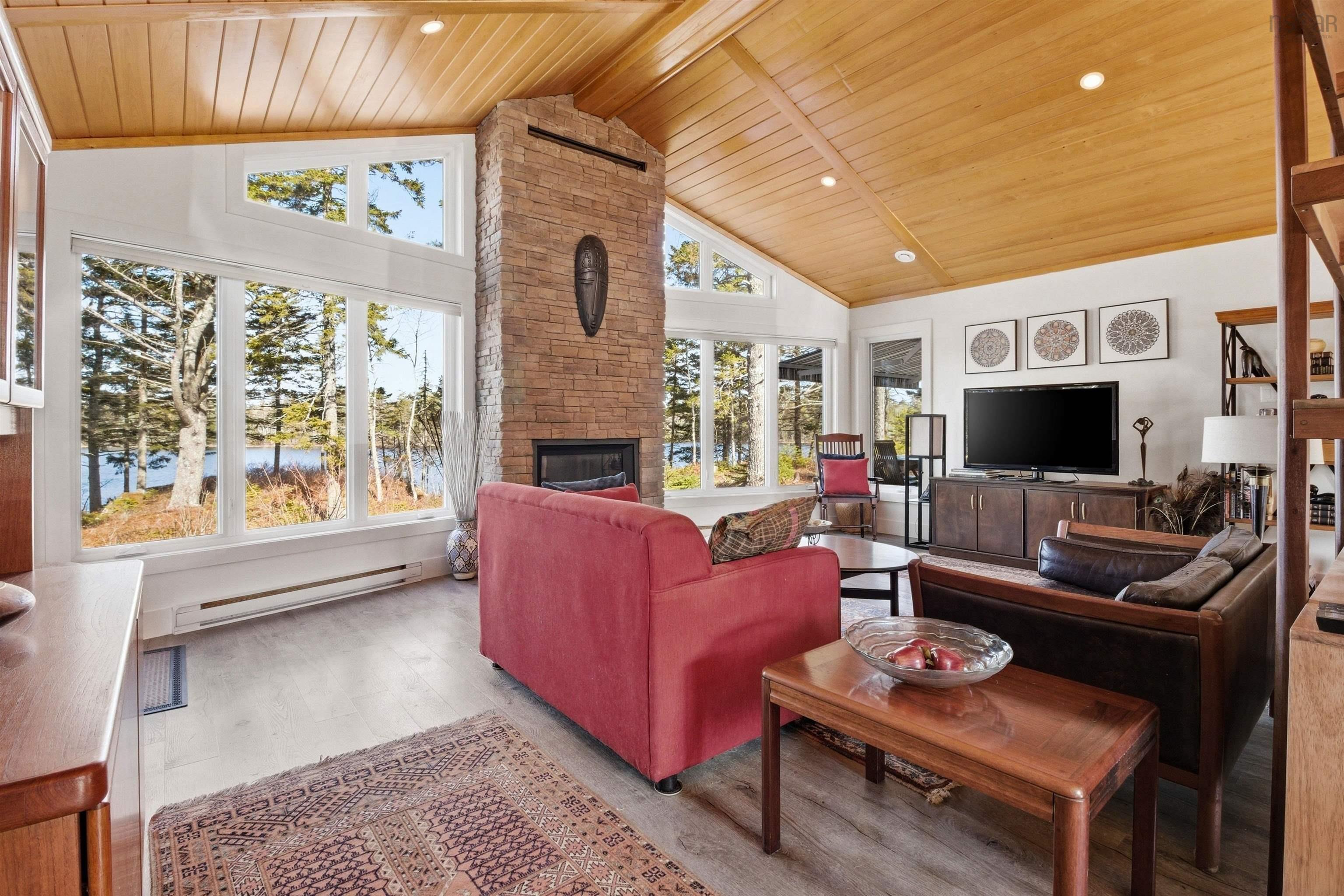 $825,000.00: 253 Meek Arm Trail, East Uniacke