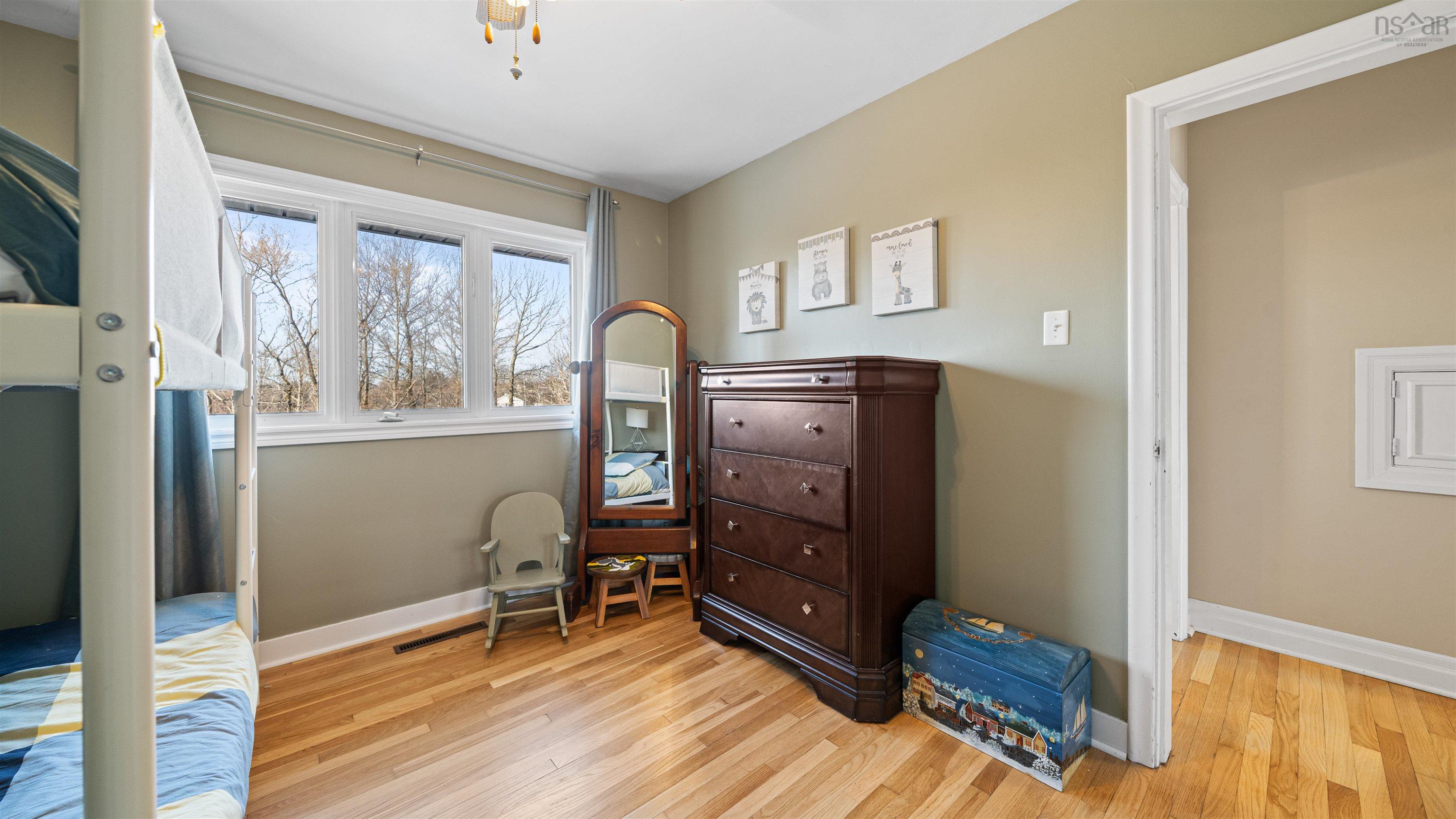 4 and 4a Chestnut Lane, Dartmouth, NS (MLS 202607799)