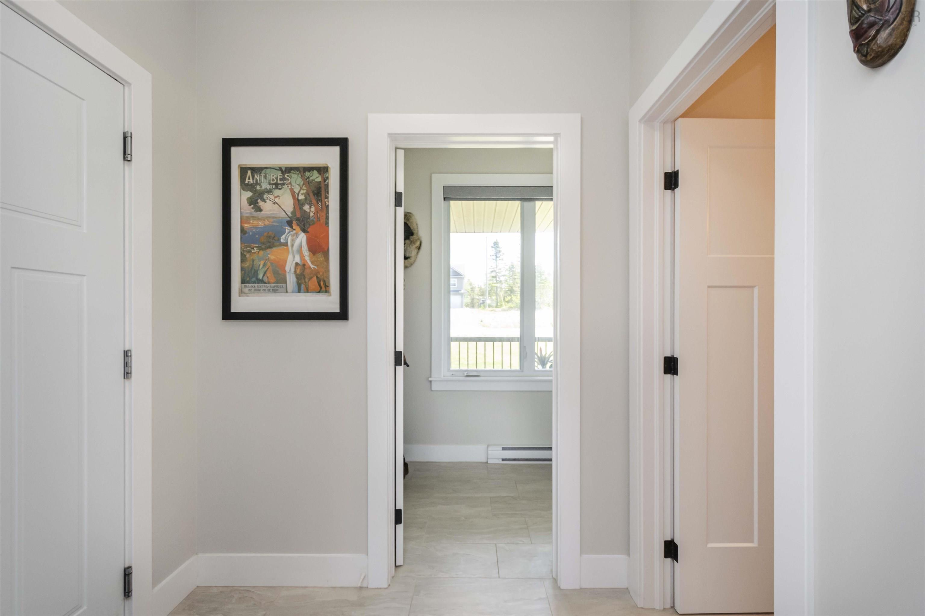 $1,299,999.00: 122 Hargrove Lane, Whites Lake